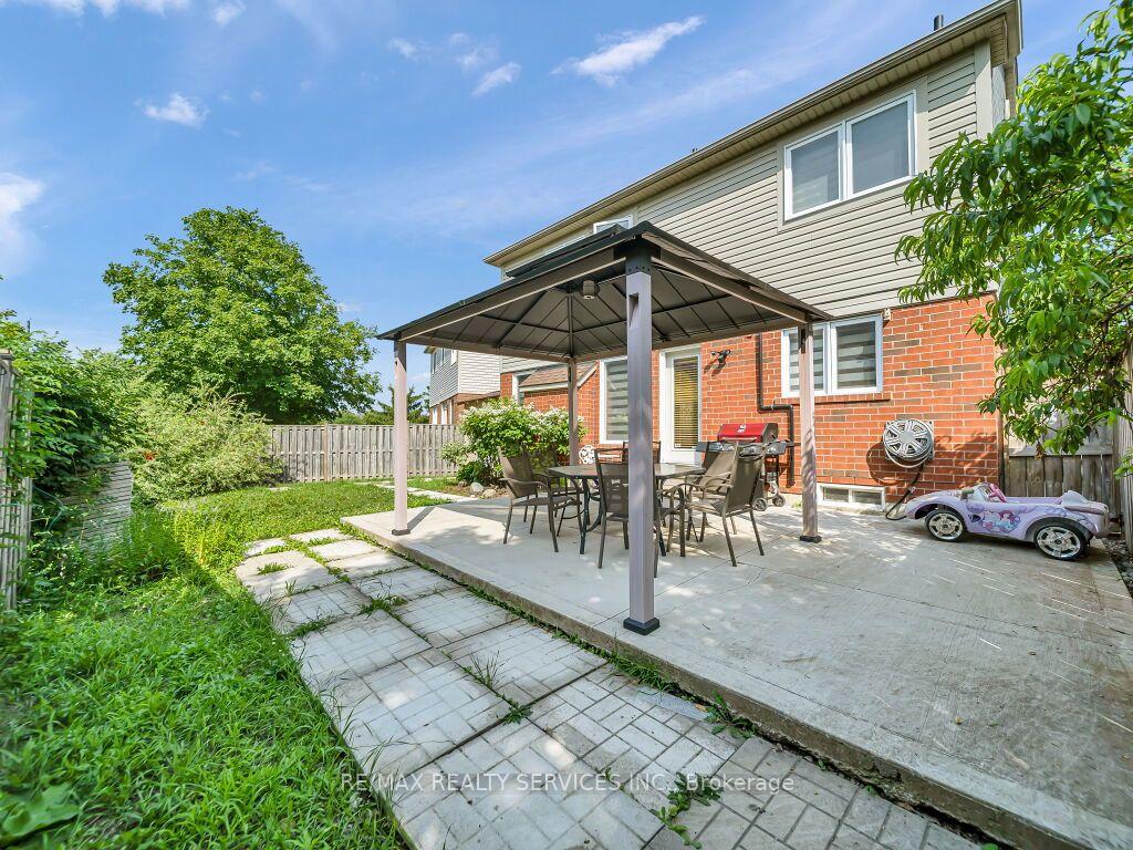 Photo 40 of 34 Allness Road, Brampton, Fletcher's Meadow — HOMEH