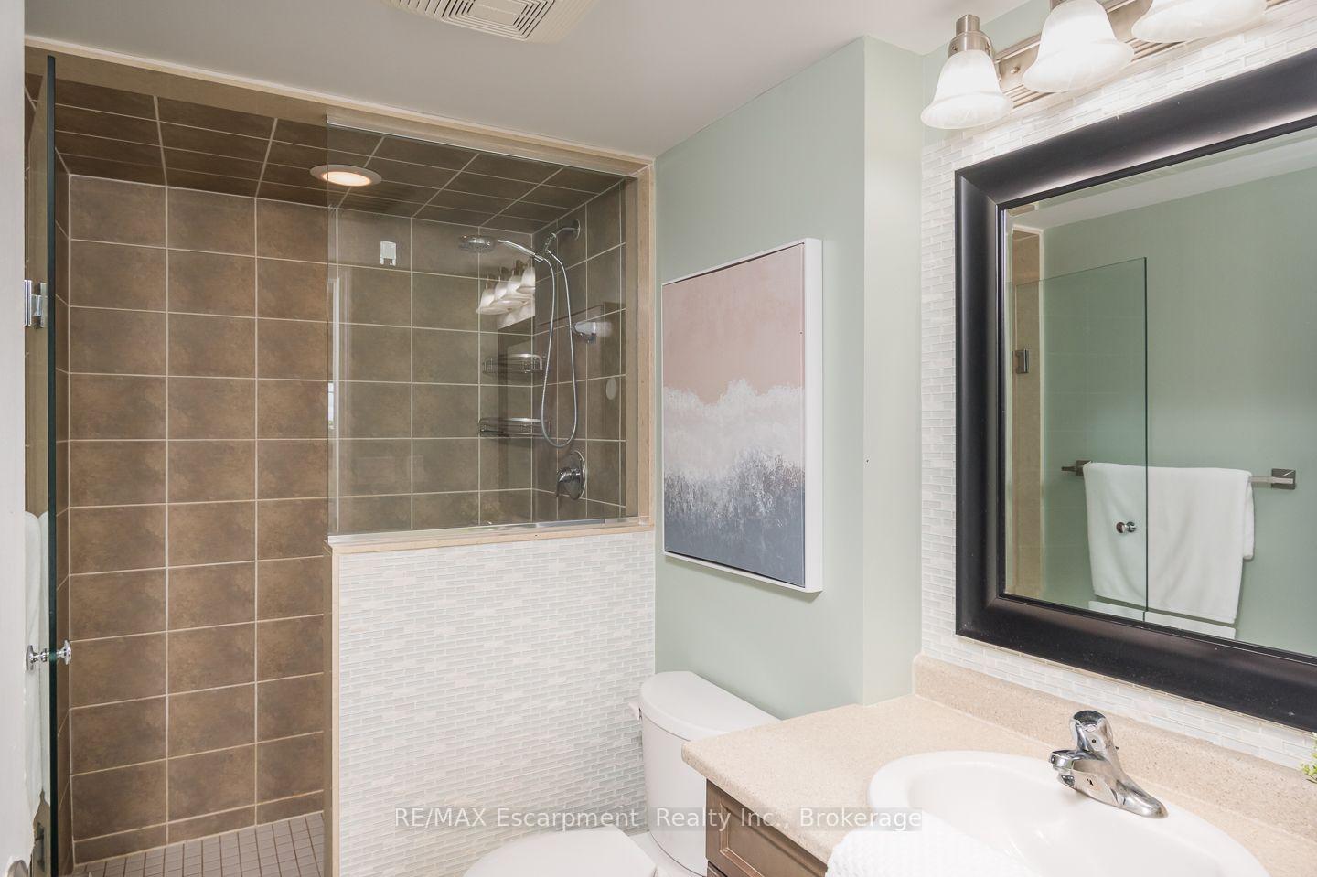 Photo 17 of Unit 307, 1045 Nadalin Heights, Milton, Willmott — HOMEH