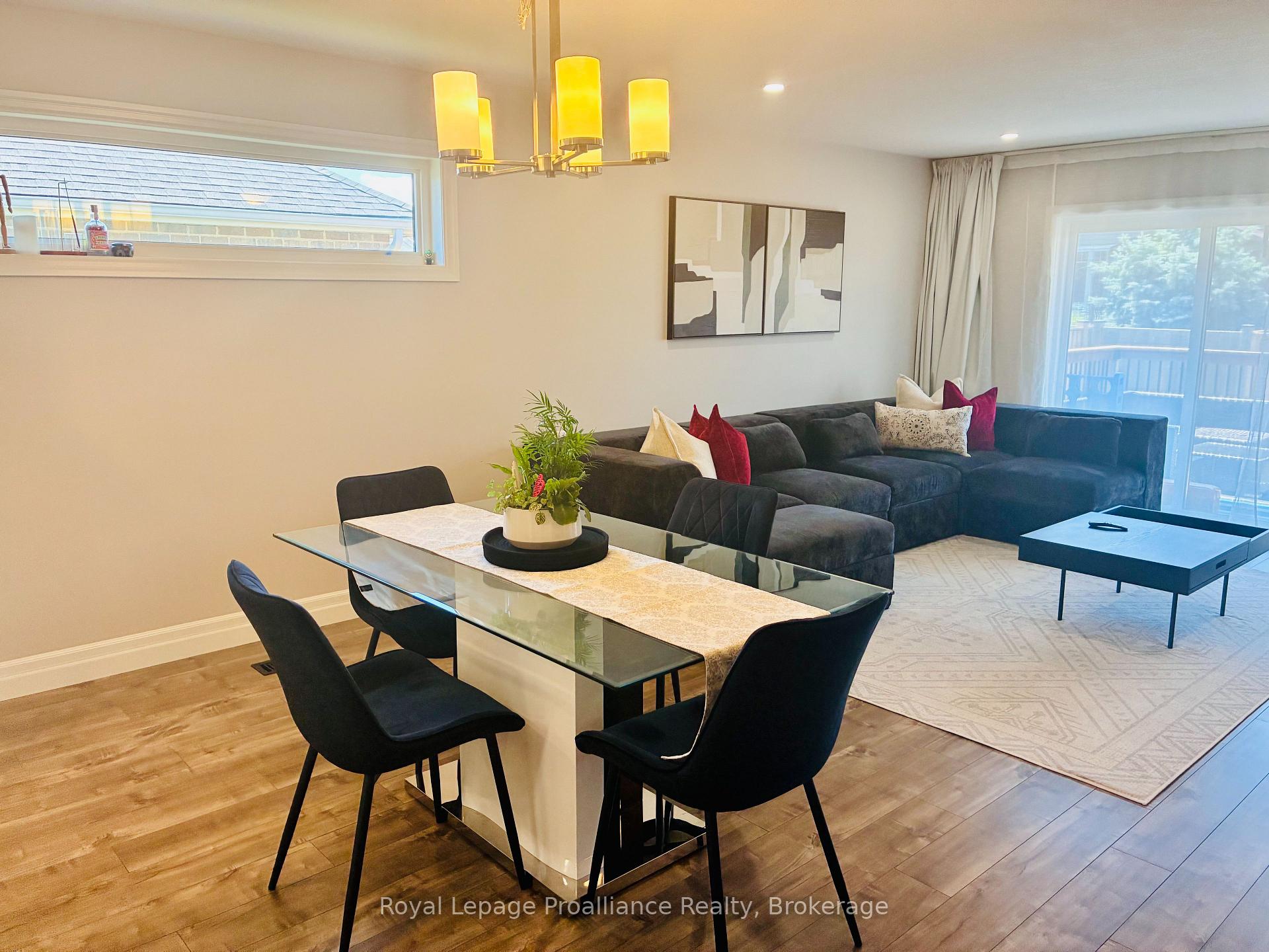Photo 8 of 48 Mercedes Drive, Belleville, Belleville Ward — HOMEH