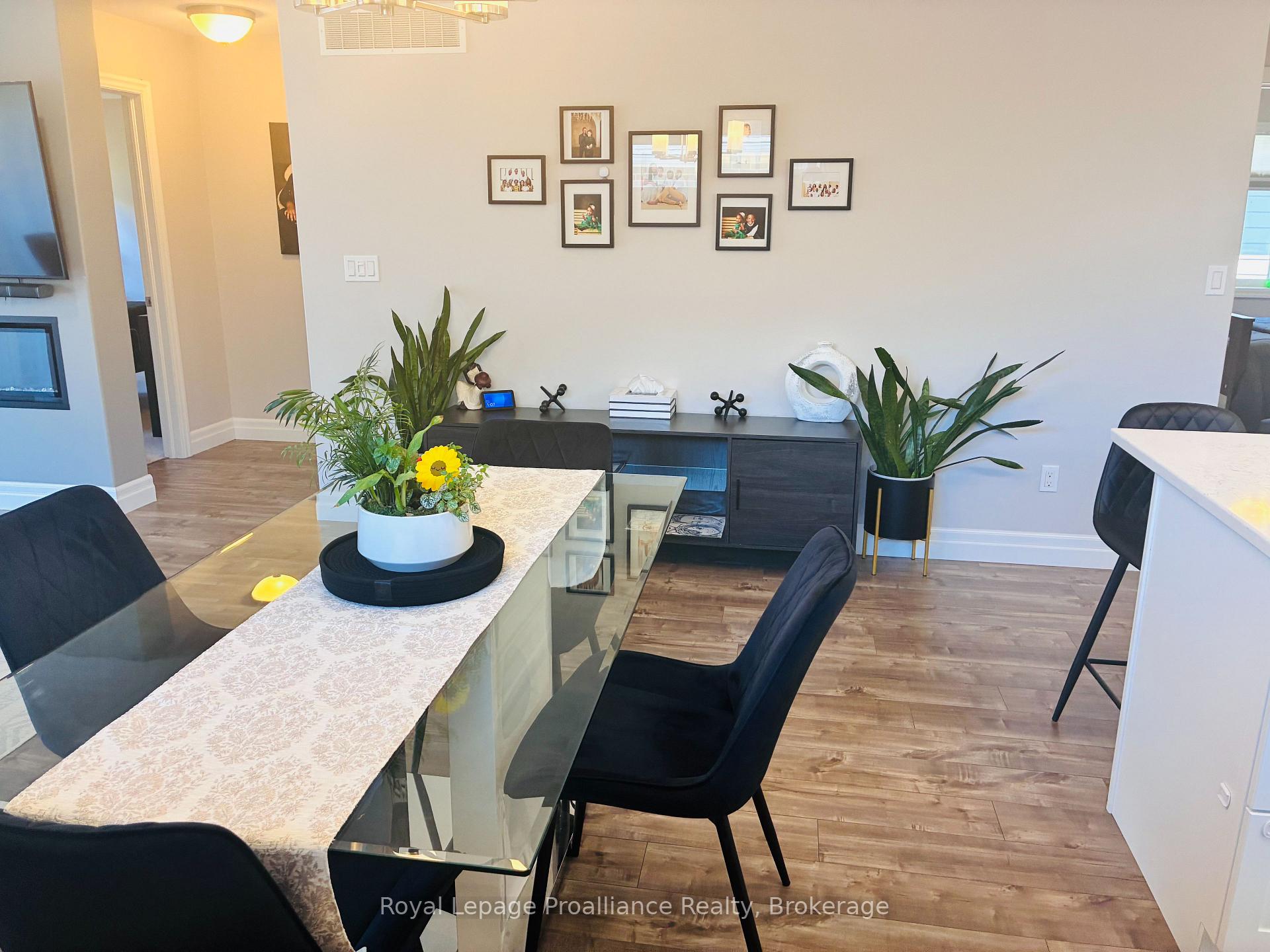 Photo 20 of 48 Mercedes Drive, Belleville, Belleville Ward — HOMEH