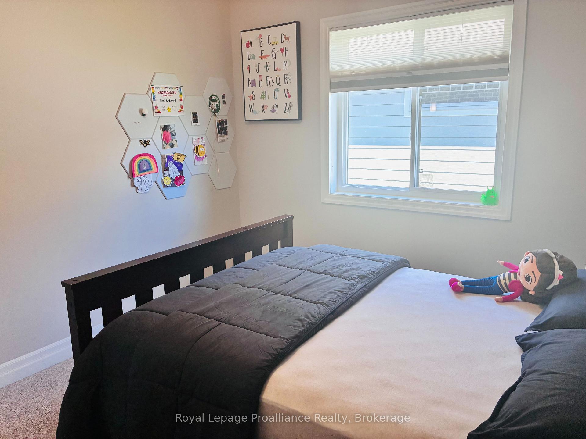 Photo 24 of 48 Mercedes Drive, Belleville, Belleville Ward — HOMEH