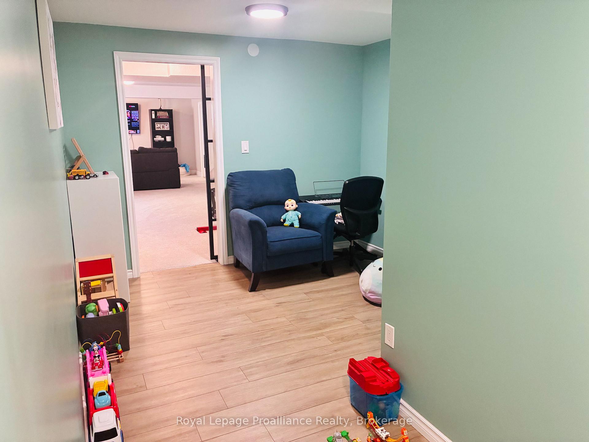 Photo 28 of 48 Mercedes Drive, Belleville, Belleville Ward — HOMEH