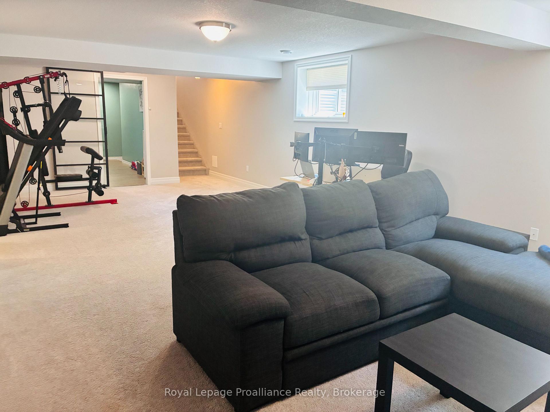 Photo 42 of 48 Mercedes Drive, Belleville, Belleville Ward — HOMEH