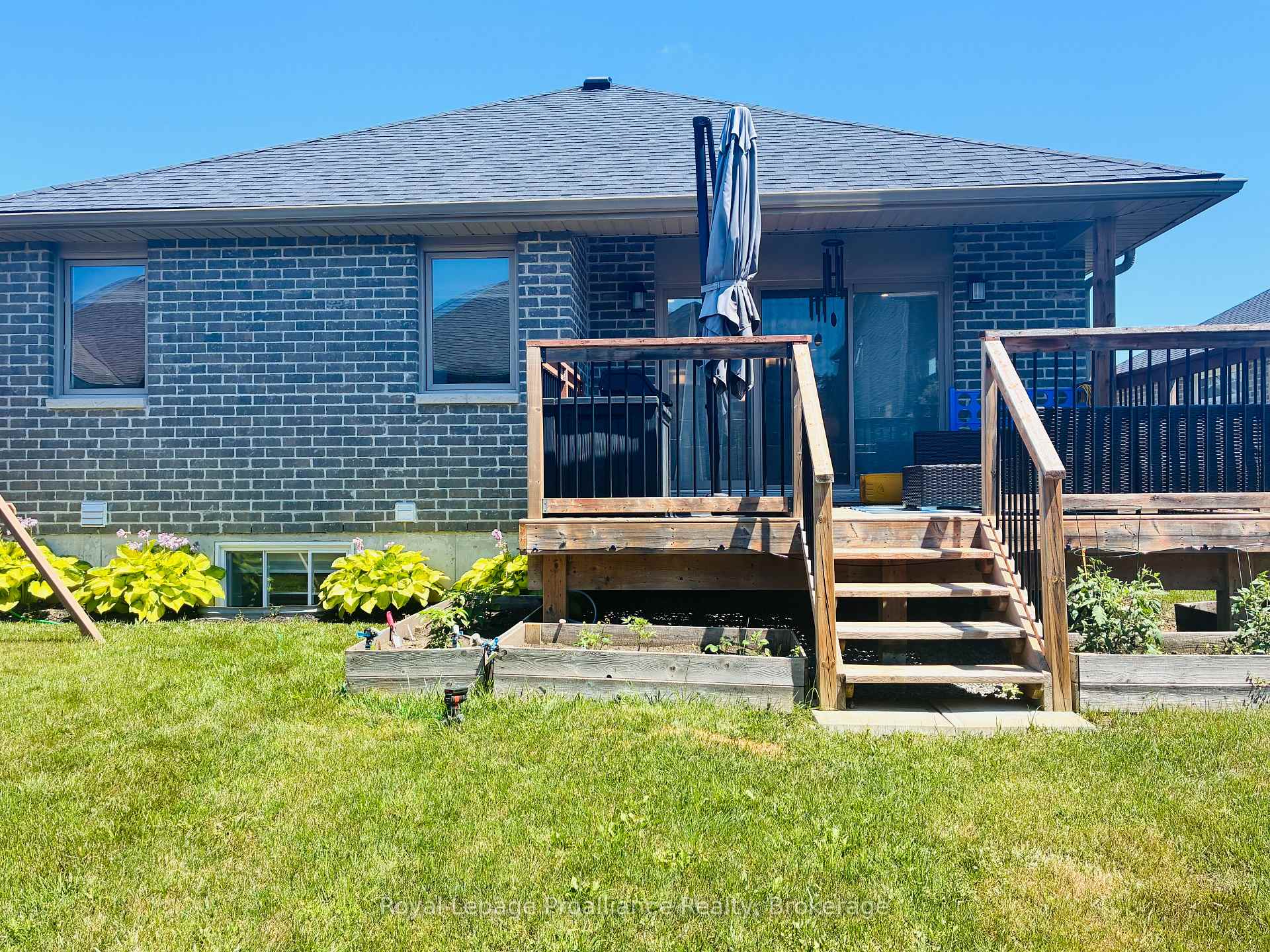Photo 40 of 48 Mercedes Drive, Belleville, Belleville Ward — HOMEH