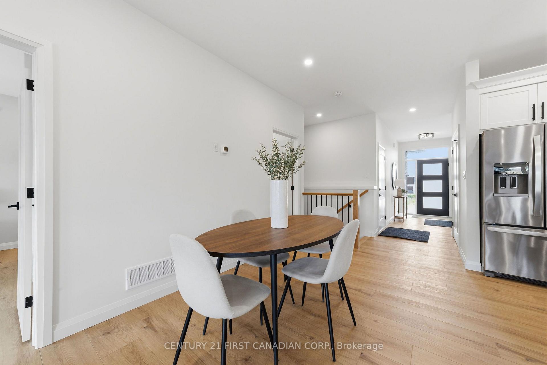 Photo 15 of Unit 18, 32 Postma Street, North Middlesex, Ailsa Craig — HOMEH