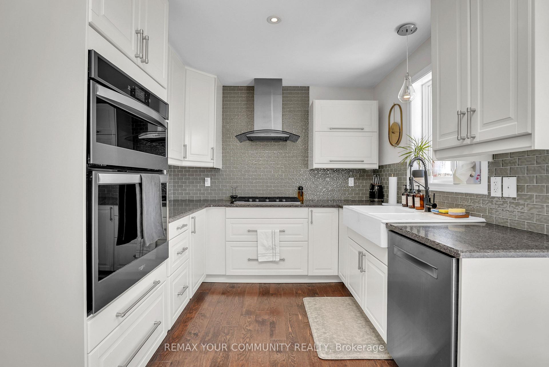 Photo 10 of 92 Sandringham Drive, Barrie, Innis-Shore — HOMEH