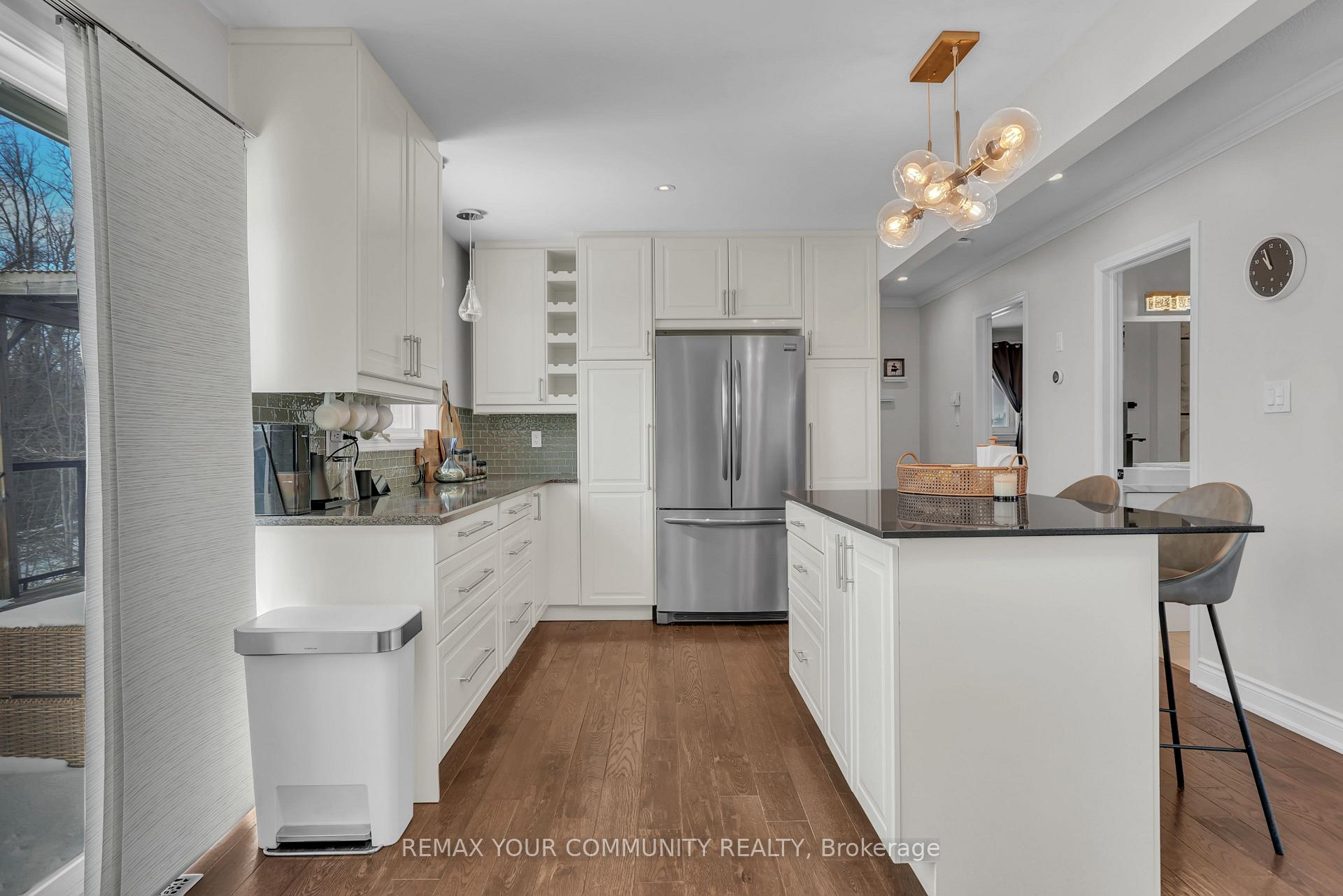 Photo 12 of 92 Sandringham Drive, Barrie, Innis-Shore — HOMEH