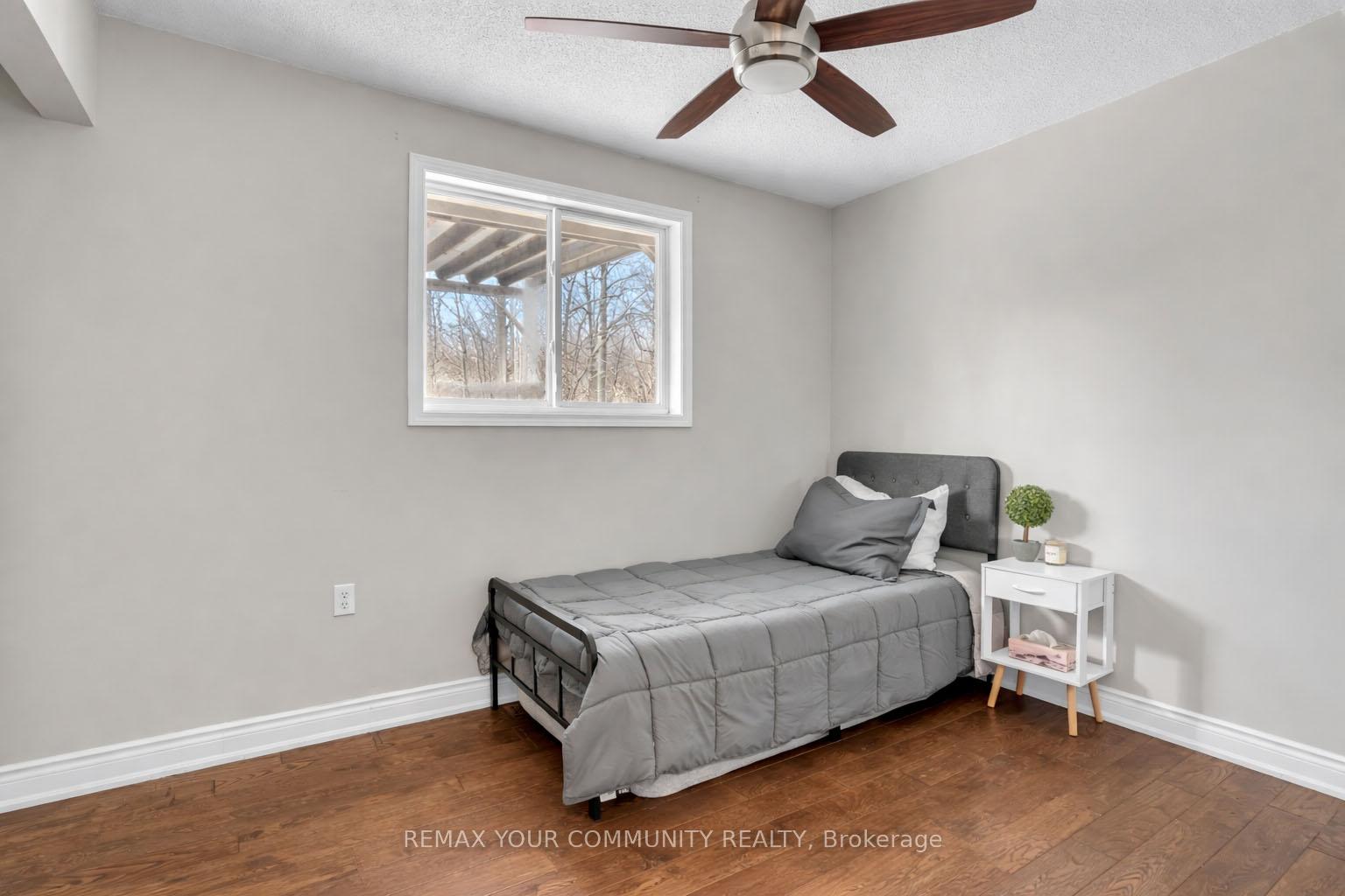 Photo 20 of 92 Sandringham Drive, Barrie, Innis-Shore — HOMEH