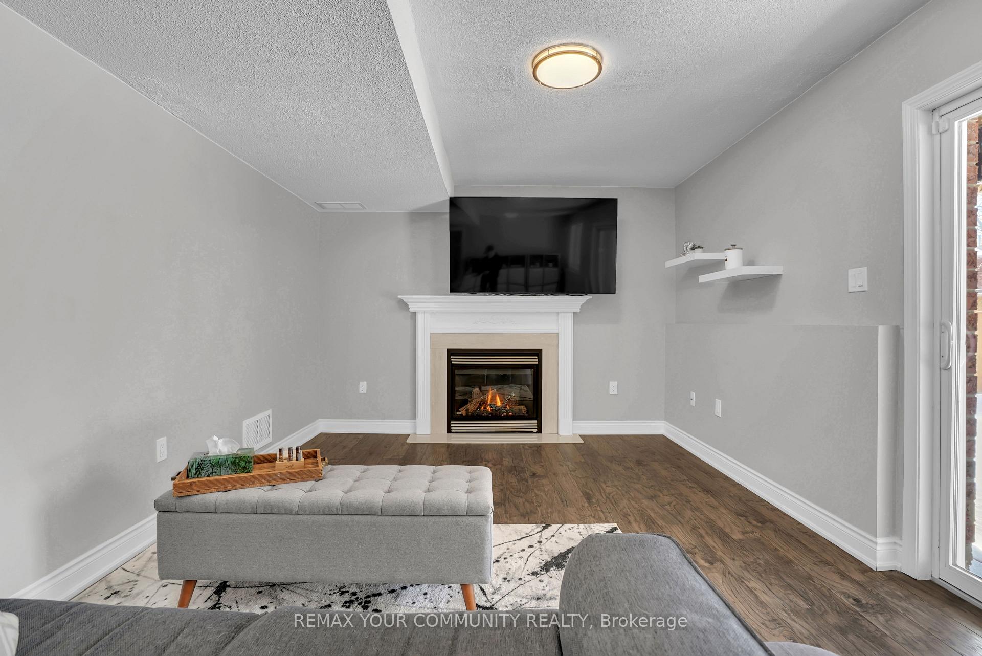 Photo 27 of 92 Sandringham Drive, Barrie, Innis-Shore — HOMEH
