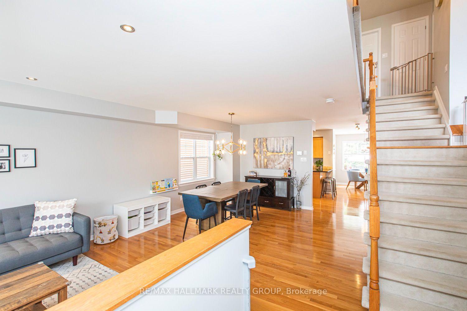 Photo 5 of 55 Jardin Private, Ottawa, Manor Park — HOMEH