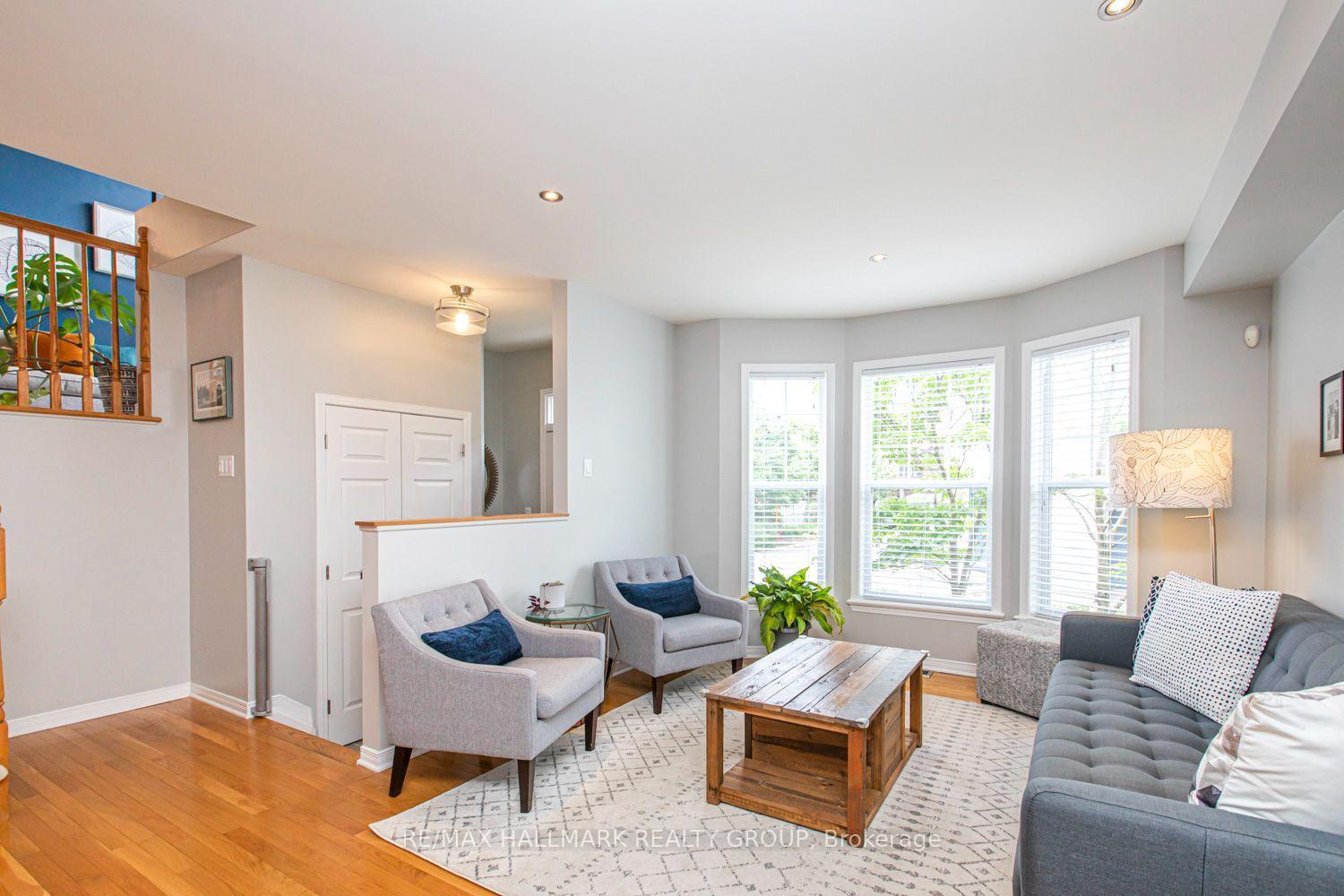 Photo 6 of 55 Jardin Private, Ottawa, Manor Park — HOMEH