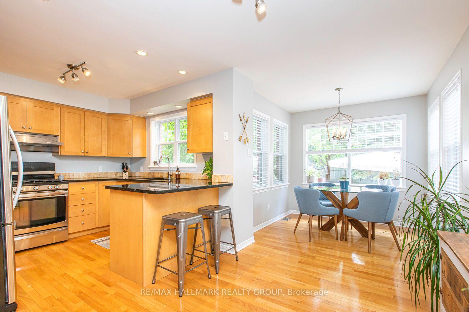 Photo 11 of 55 Jardin Private, Ottawa, Manor Park — HOMEH