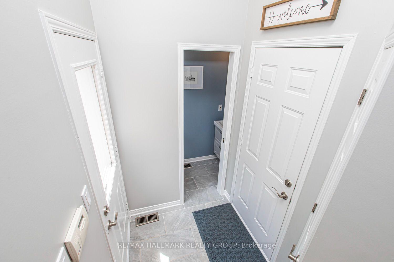 Photo 18 of 55 Jardin Private, Ottawa, Manor Park — HOMEH