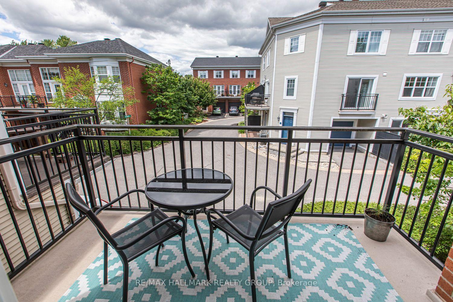 Photo 25 of 55 Jardin Private, Ottawa, Manor Park — HOMEH