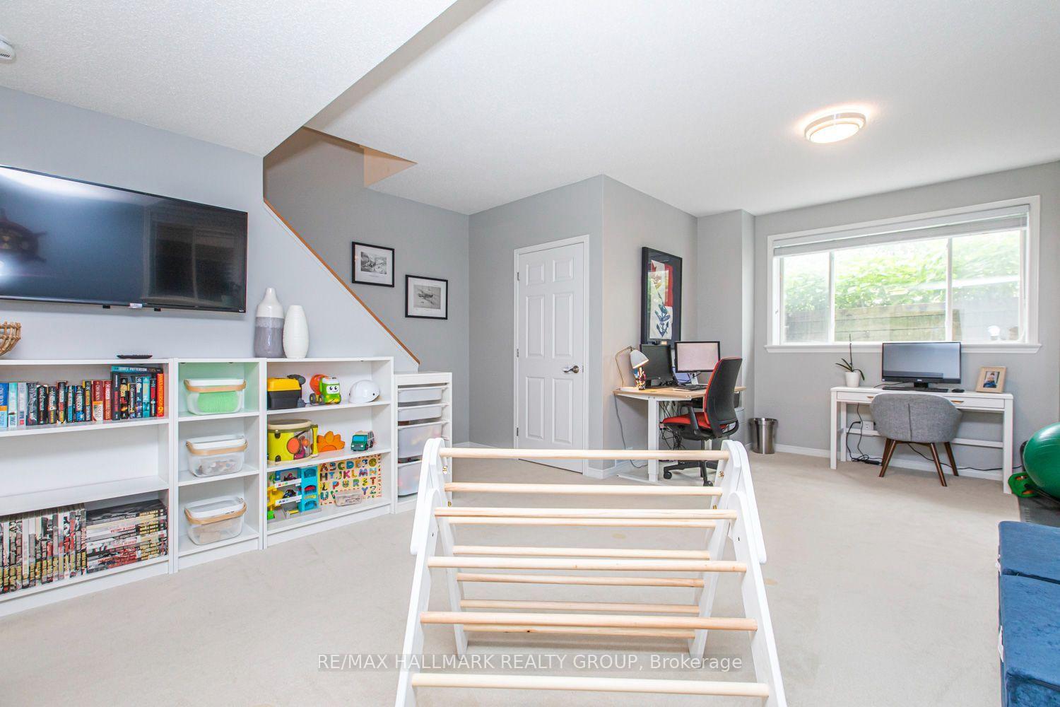 Photo 37 of 55 Jardin Private, Ottawa, Manor Park — HOMEH