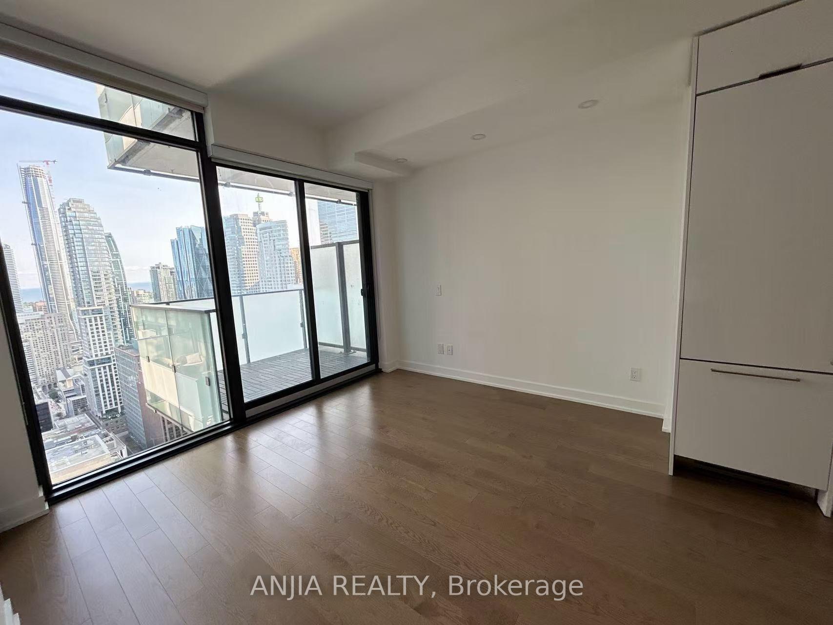Photo 5 of Unit 4105, 20 Lombard Street, Toronto, Church-Yonge Corridor — HOMEH