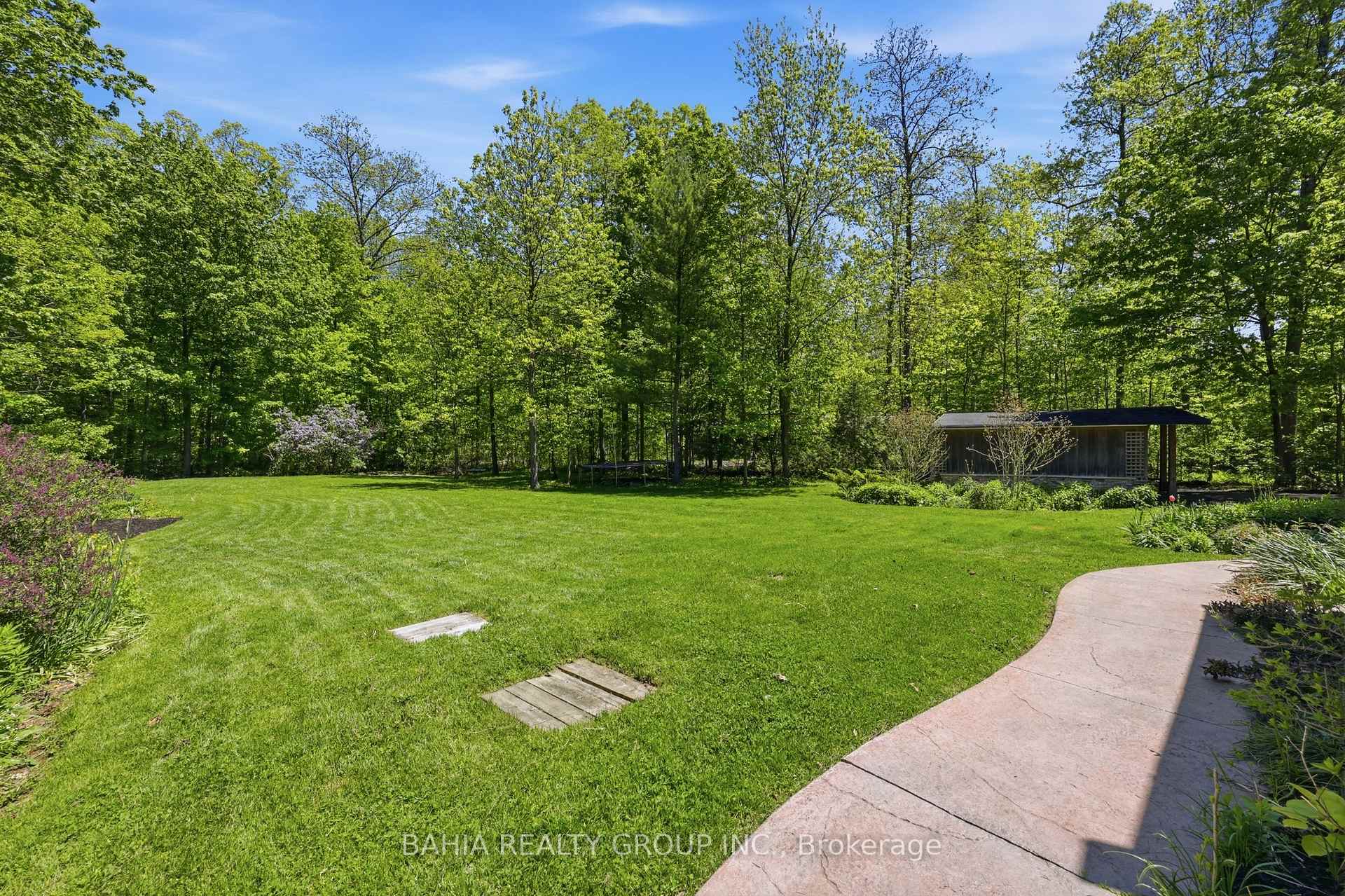 Photo 44 of 8663 Wood Close, Milton, Milton North — HOMEH