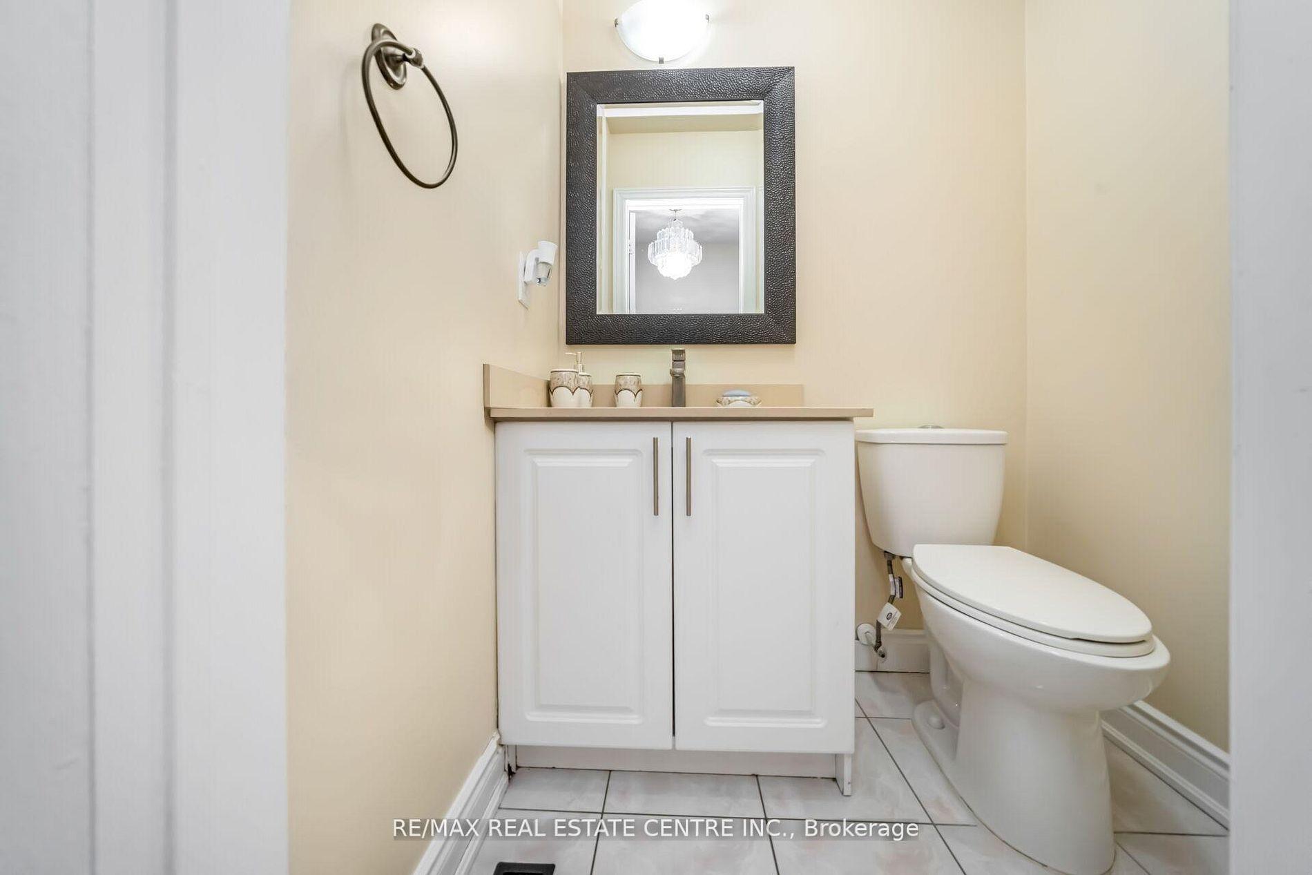 Photo 9 of 55 Golden Eagle Road, Brampton, Sandringham-Wellington — HOMEH