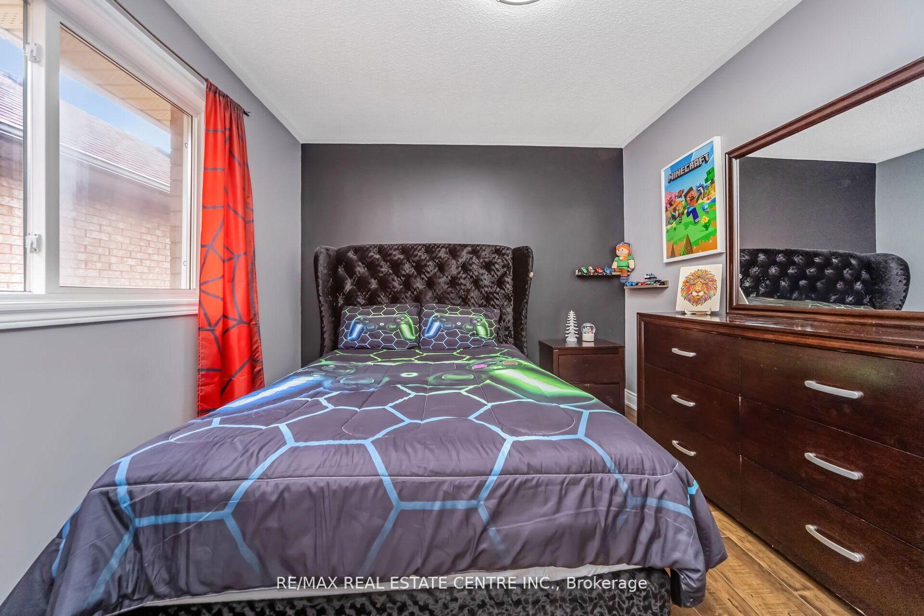 Photo 27 of 55 Golden Eagle Road, Brampton, Sandringham-Wellington — HOMEH