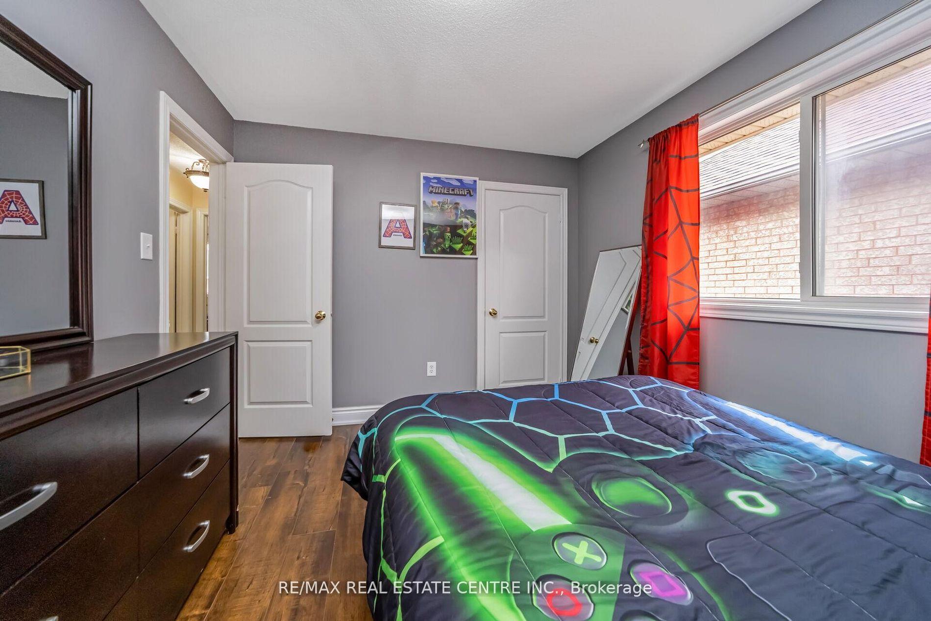 Photo 28 of 55 Golden Eagle Road, Brampton, Sandringham-Wellington — HOMEH