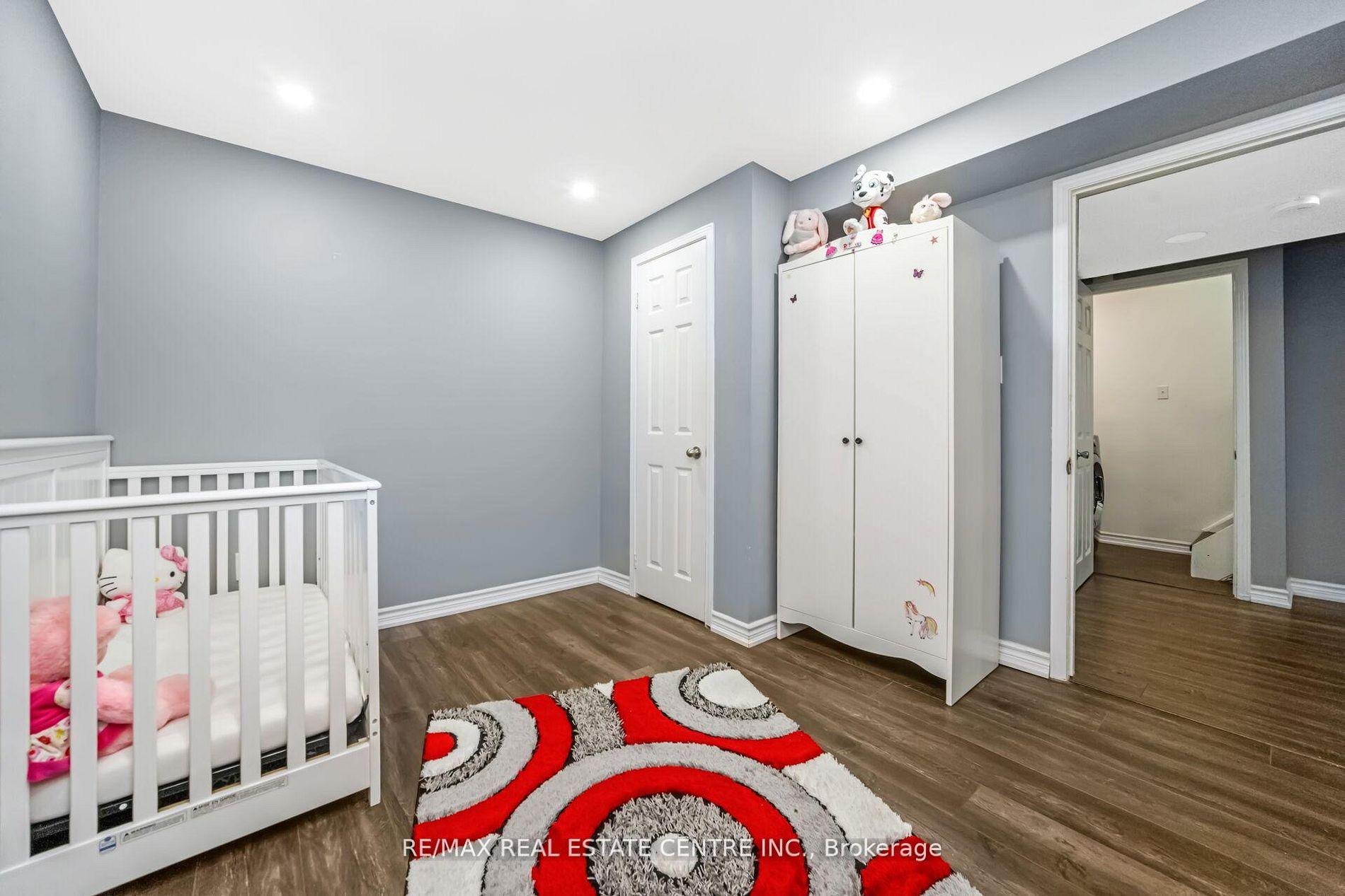 Photo 37 of 55 Golden Eagle Road, Brampton, Sandringham-Wellington — HOMEH
