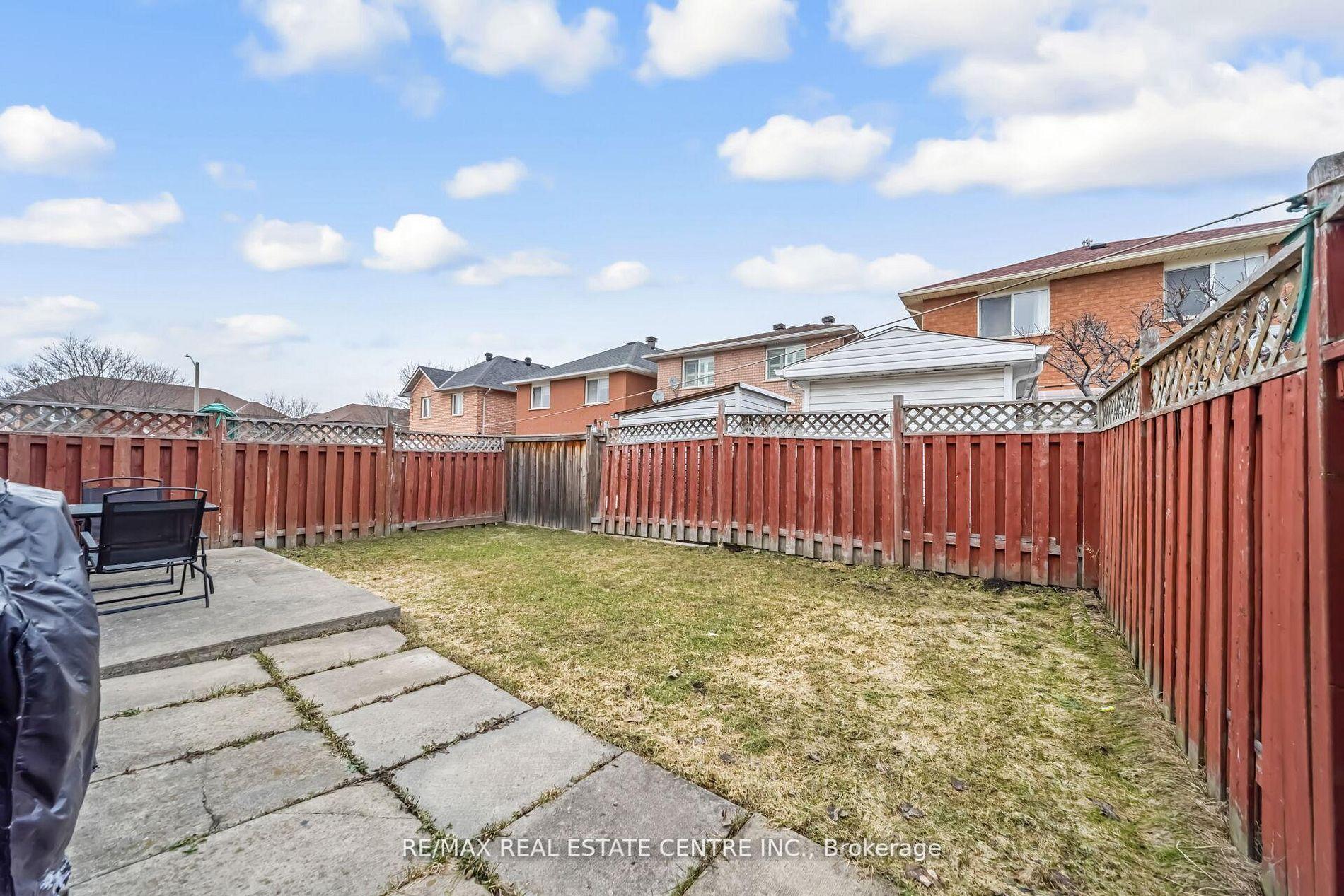 Photo 48 of 55 Golden Eagle Road, Brampton, Sandringham-Wellington — HOMEH