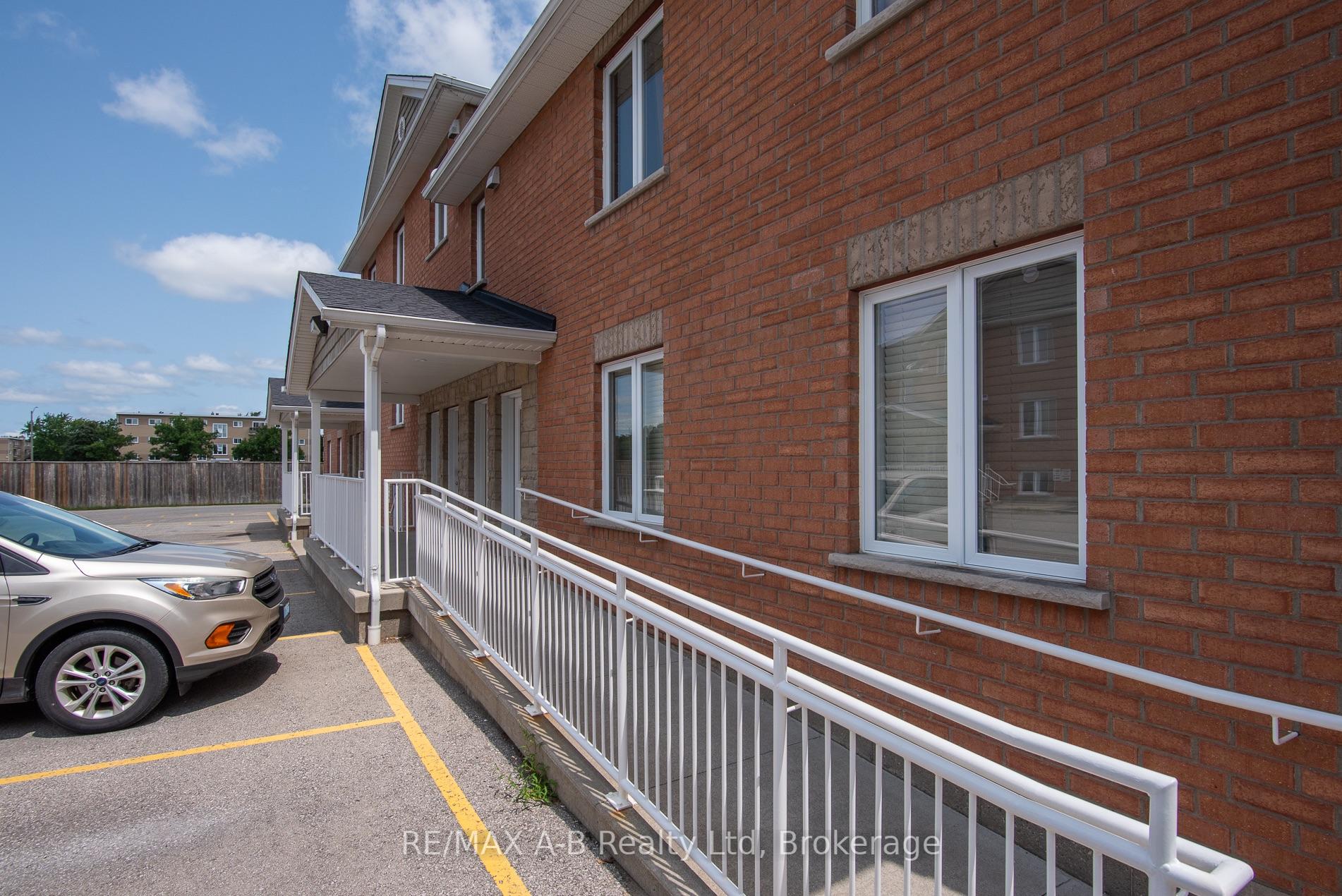 Photo 5 of Unit 1, 148 Borden Street, Stratford — HOMEH