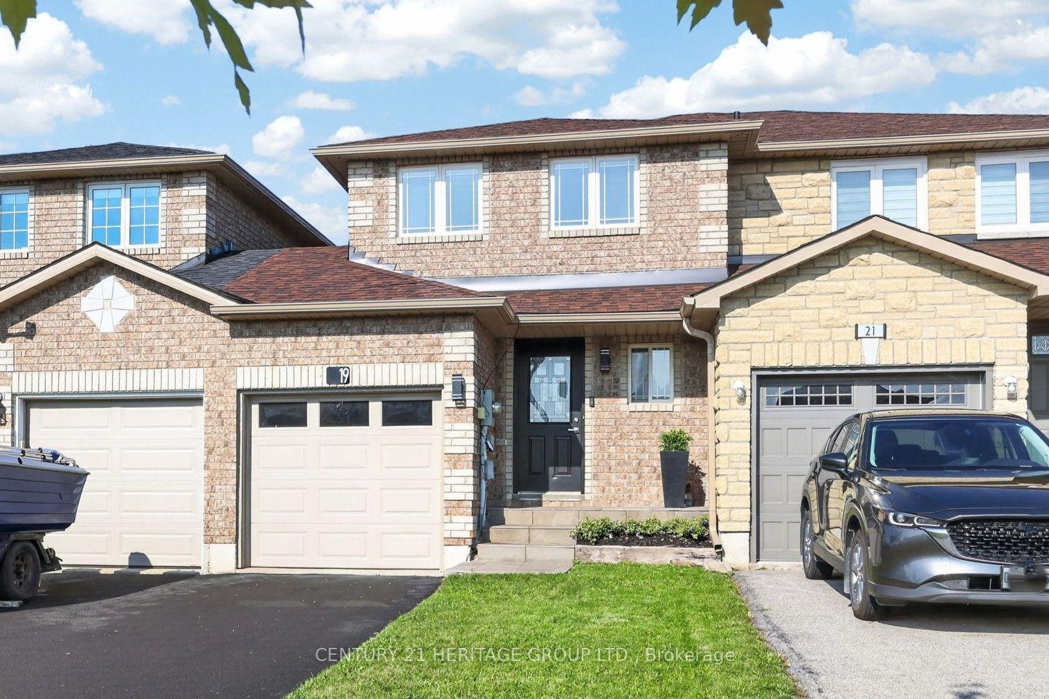Photo 1 of 19 Majesty Boulevard, Barrie, Innis-Shore — HOMEH