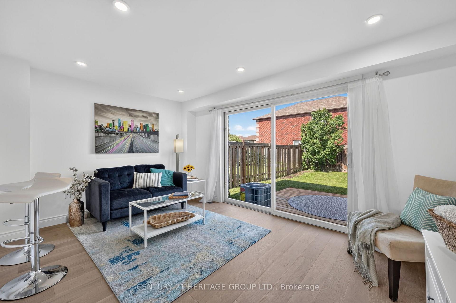 Photo 13 of 19 Majesty Boulevard, Barrie, Innis-Shore — HOMEH