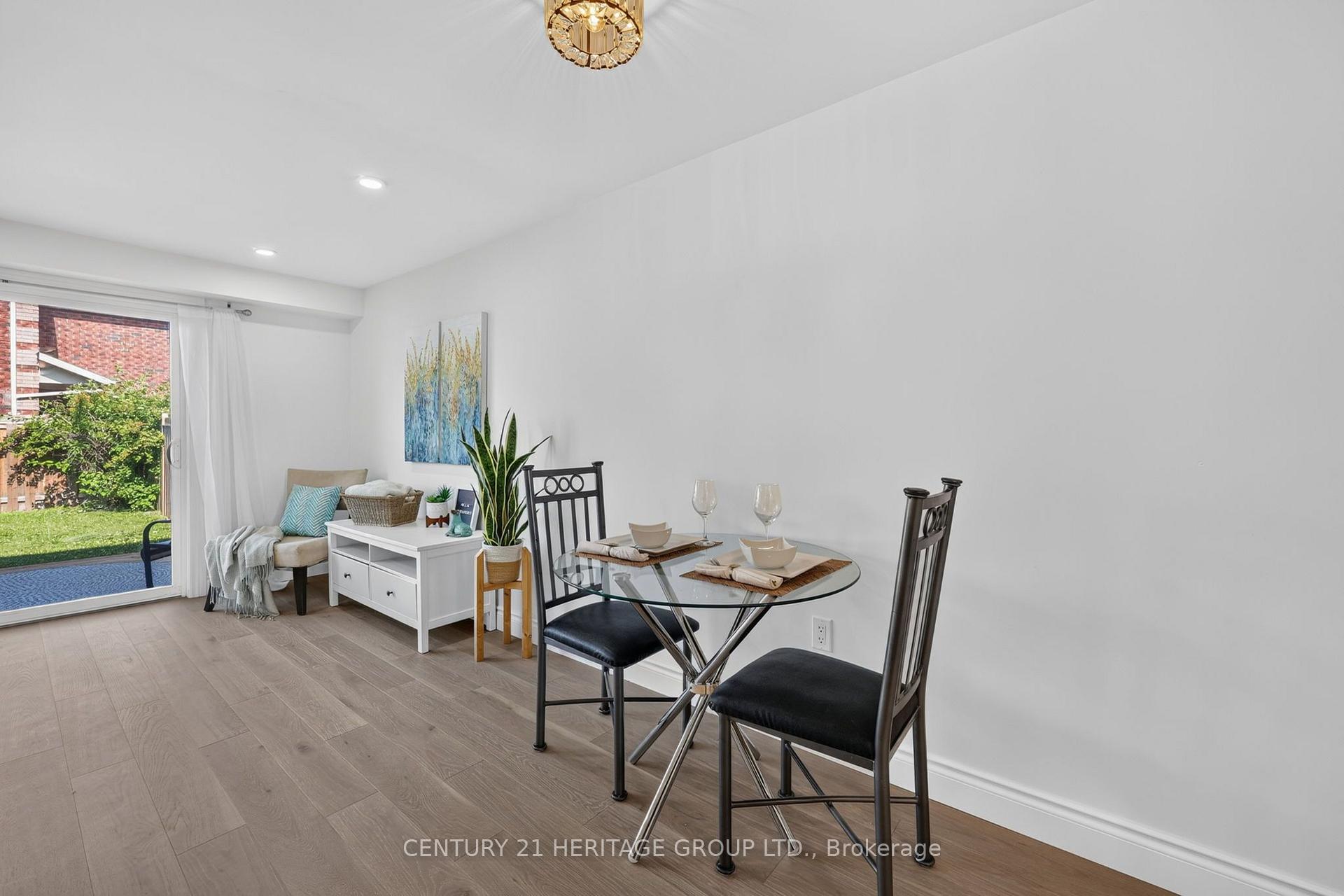 Photo 15 of 19 Majesty Boulevard, Barrie, Innis-Shore — HOMEH