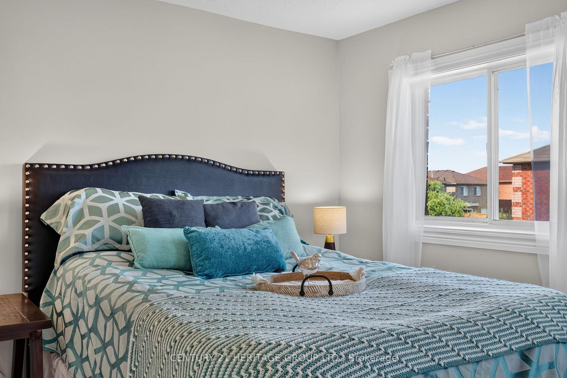 Photo 18 of 19 Majesty Boulevard, Barrie, Innis-Shore — HOMEH