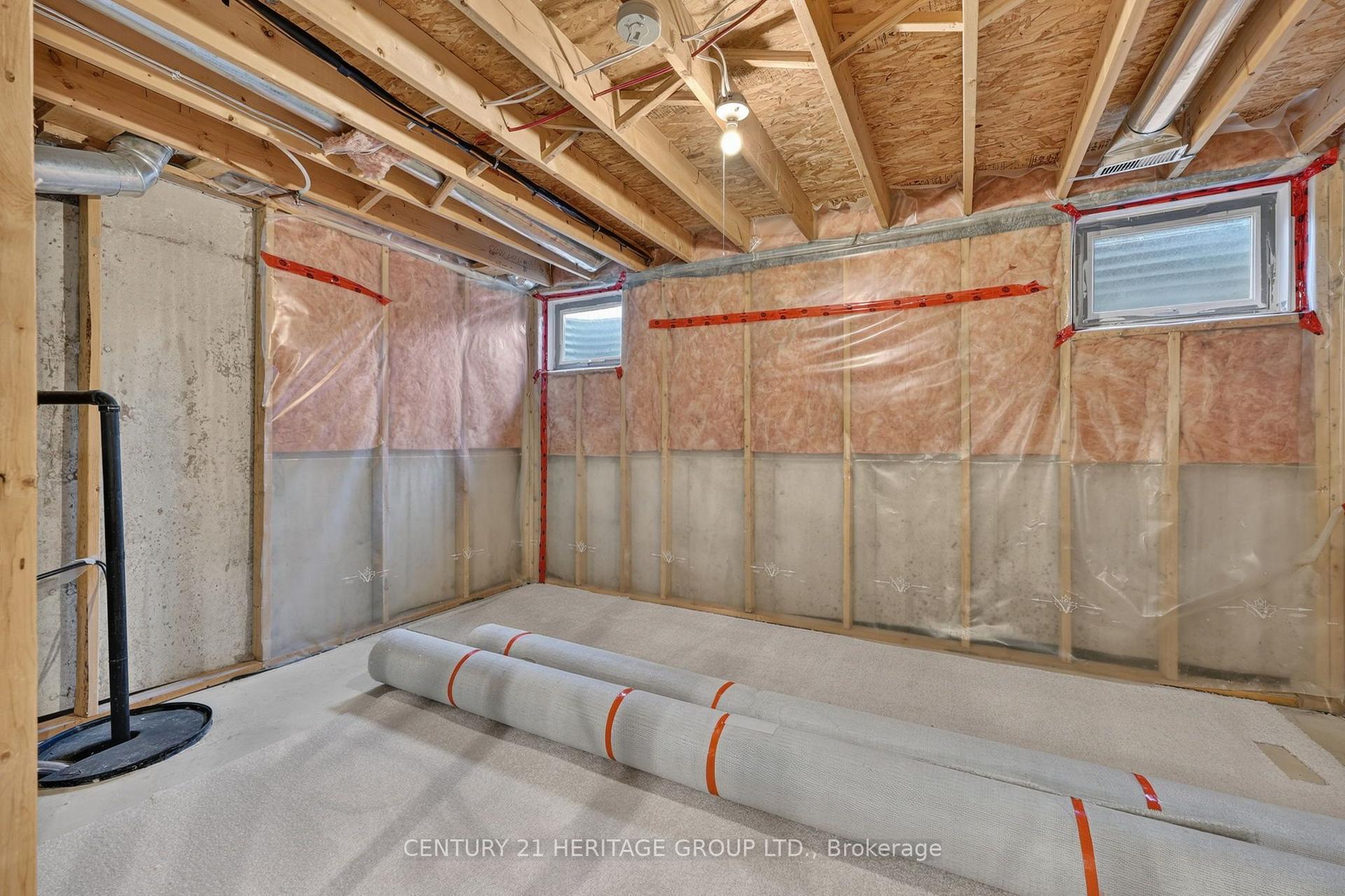 Photo 25 of 19 Majesty Boulevard, Barrie, Innis-Shore — HOMEH