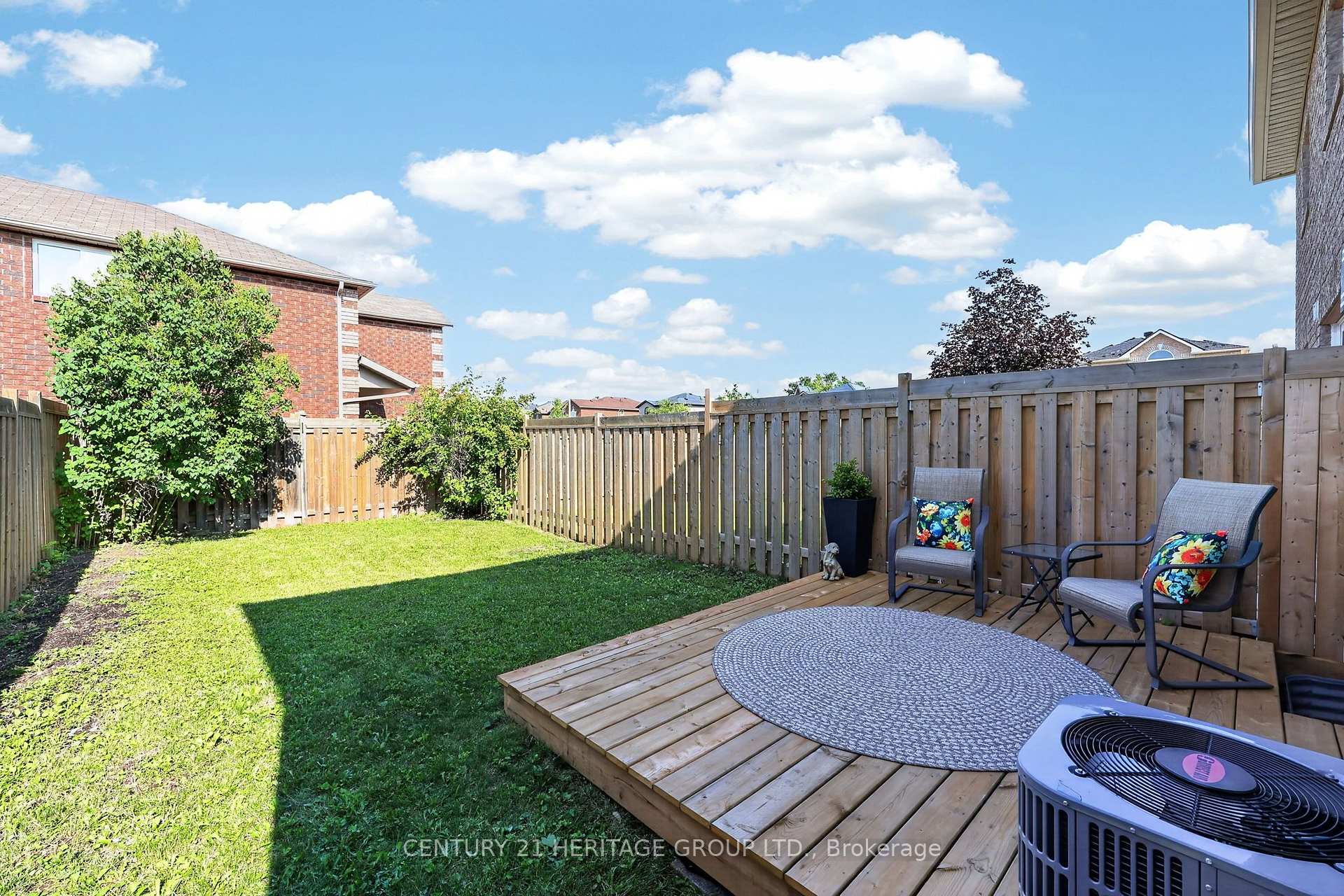 Photo 28 of 19 Majesty Boulevard, Barrie, Innis-Shore — HOMEH