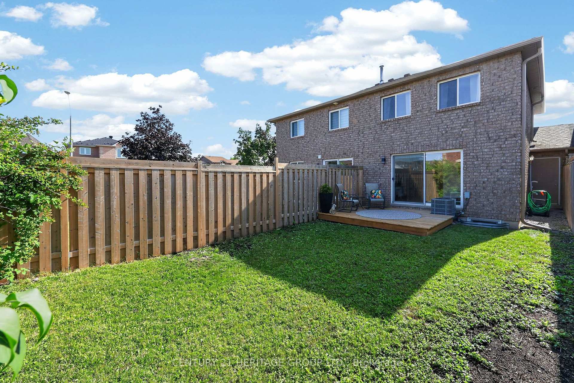 Photo 31 of 19 Majesty Boulevard, Barrie, Innis-Shore — HOMEH