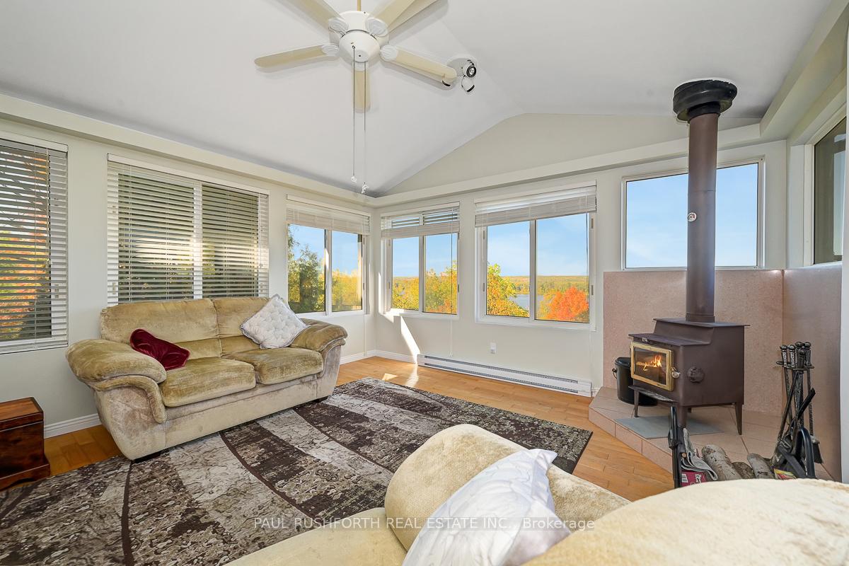 Photo 10 of 1565 Lilac Lane, Ottawa, Camelot — HOMEH