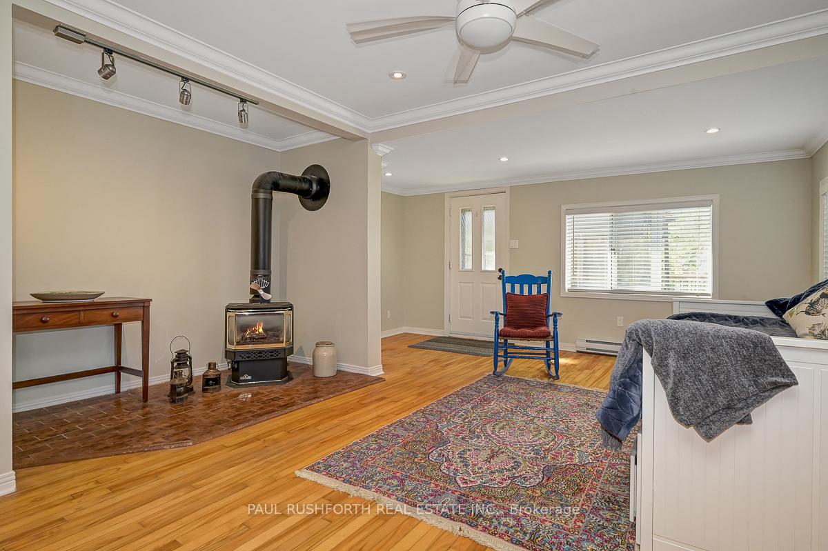 Photo 23 of 1565 Lilac Lane, Ottawa, Camelot — HOMEH