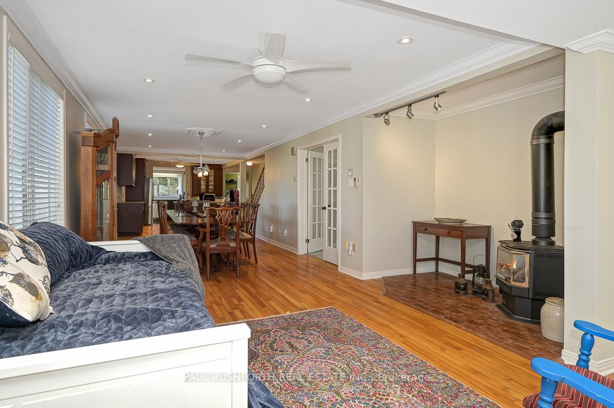 Photo 25 of 1565 Lilac Lane, Ottawa, Camelot — HOMEH