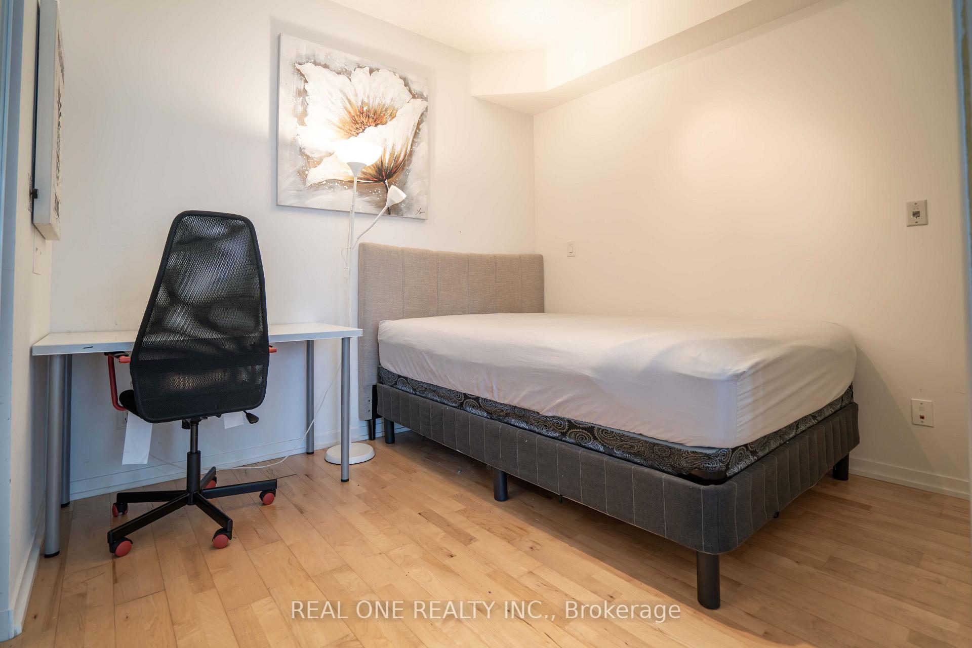 Photo 10 of Unit 1207, 65 Bremner Boulevard, Toronto, Waterfront Communities — HOMEH