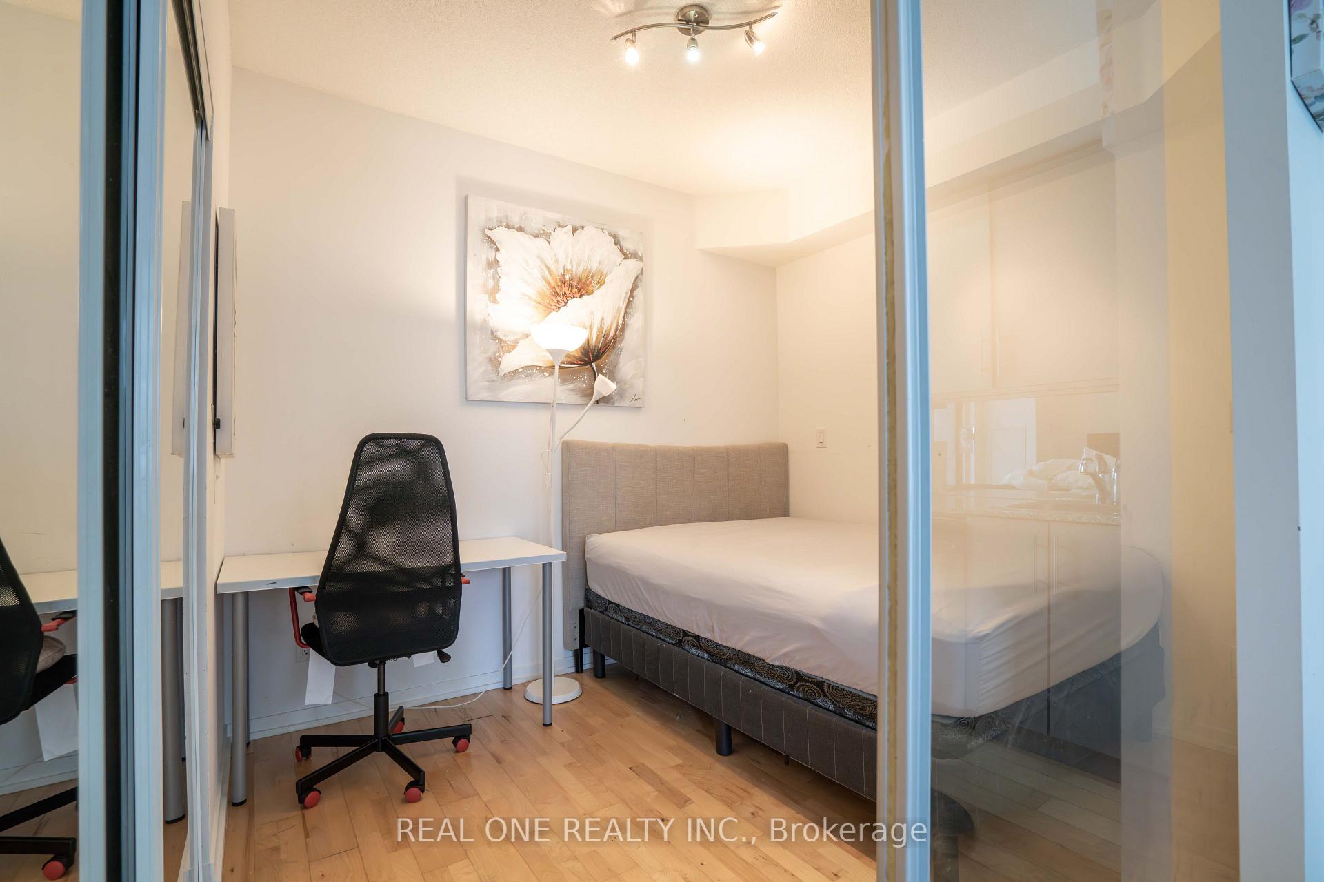 Photo 11 of Unit 1207, 65 Bremner Boulevard, Toronto, Waterfront Communities — HOMEH