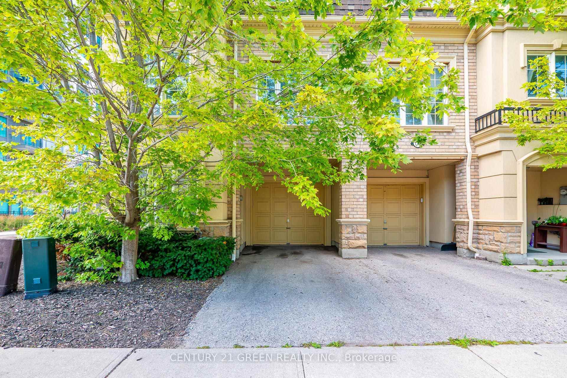 Photo 4 of Unit 111, 1250 St. Martins Drive, Pickering, Bay Ridges — HOMEH