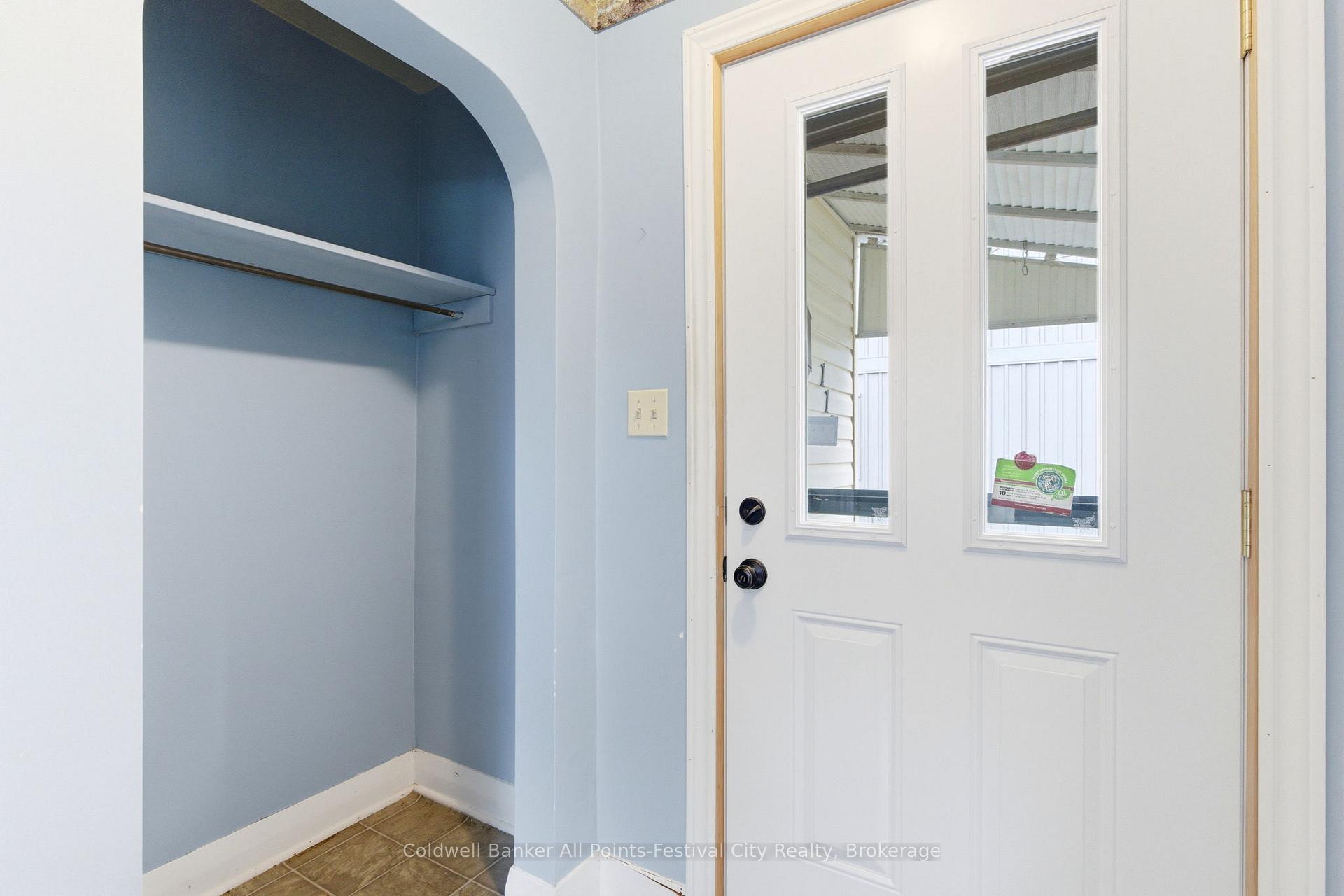 Photo 6 of 113 Quebec Street, Goderich, Goderich (Town) — HOMEH