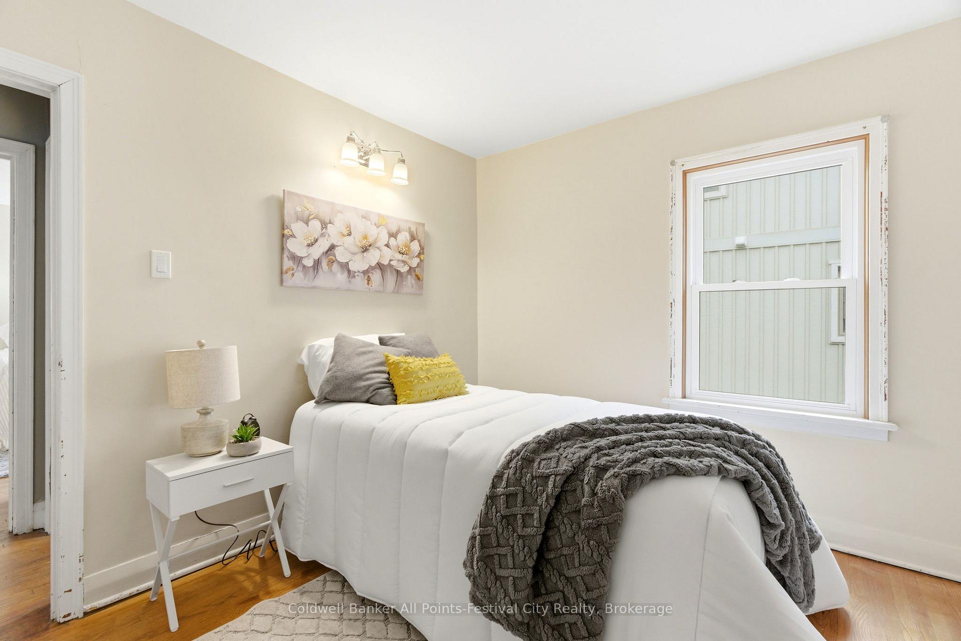 Photo 18 of 113 Quebec Street, Goderich, Goderich (Town) — HOMEH