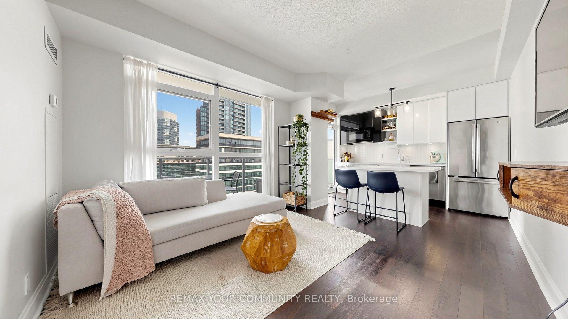 Front of Unit 1408, 33 Shore Breeze Drive