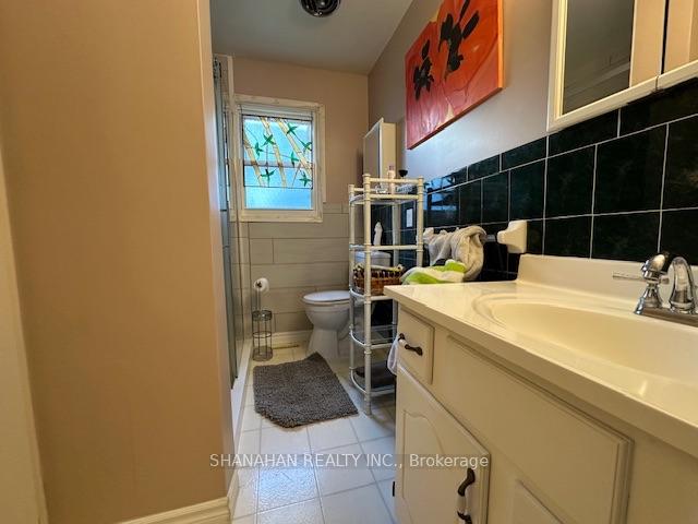 Photo 11 of 575 Front Street, Warwick, Watford — HOMEH