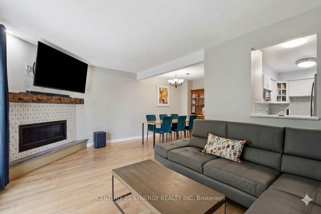 Photo 4 of 417 Sandhamn Private, Ottawa, Hunt Club Park/Greenboro — HOMEH