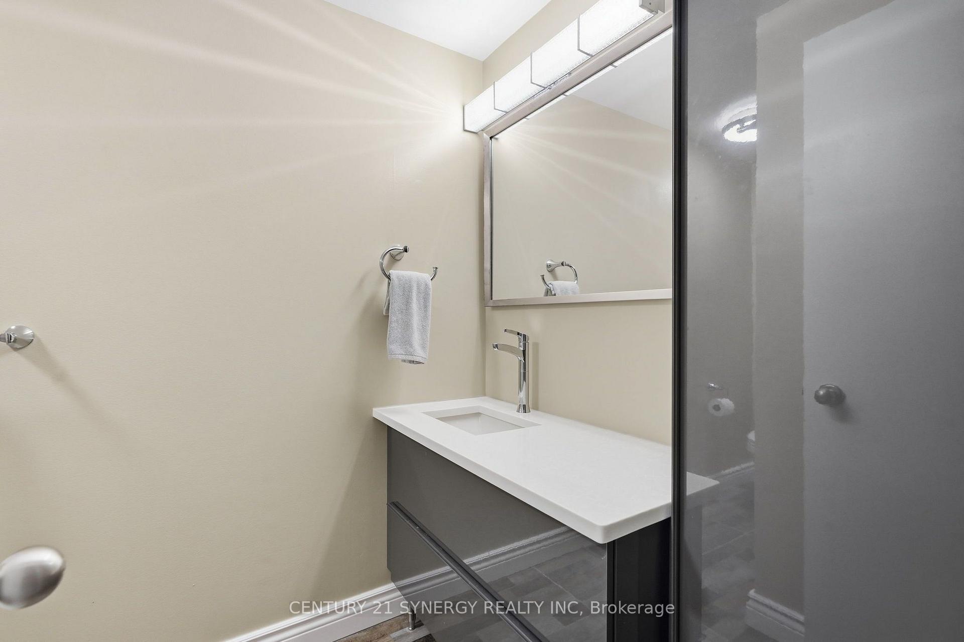 Photo 15 of 417 Sandhamn Private, Ottawa, Hunt Club Park/Greenboro — HOMEH