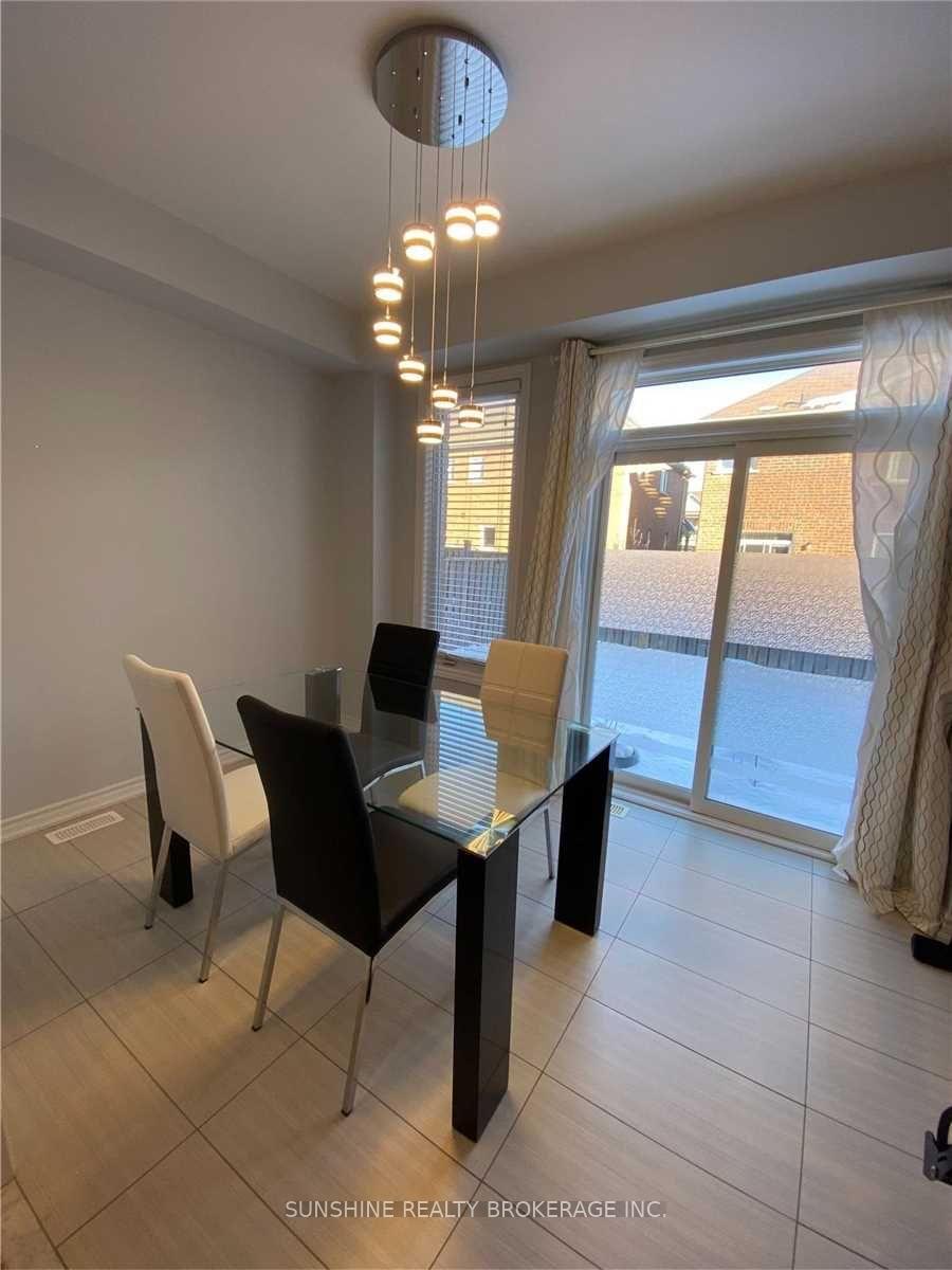 Photo 6 of 94 Carolina Rose Crescent, Markham, Wismer — HOMEH