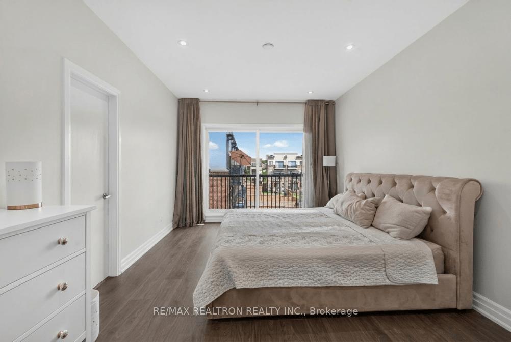 Photo 33 of 209 Arianna Crescent, Vaughan, Patterson — HOMEH