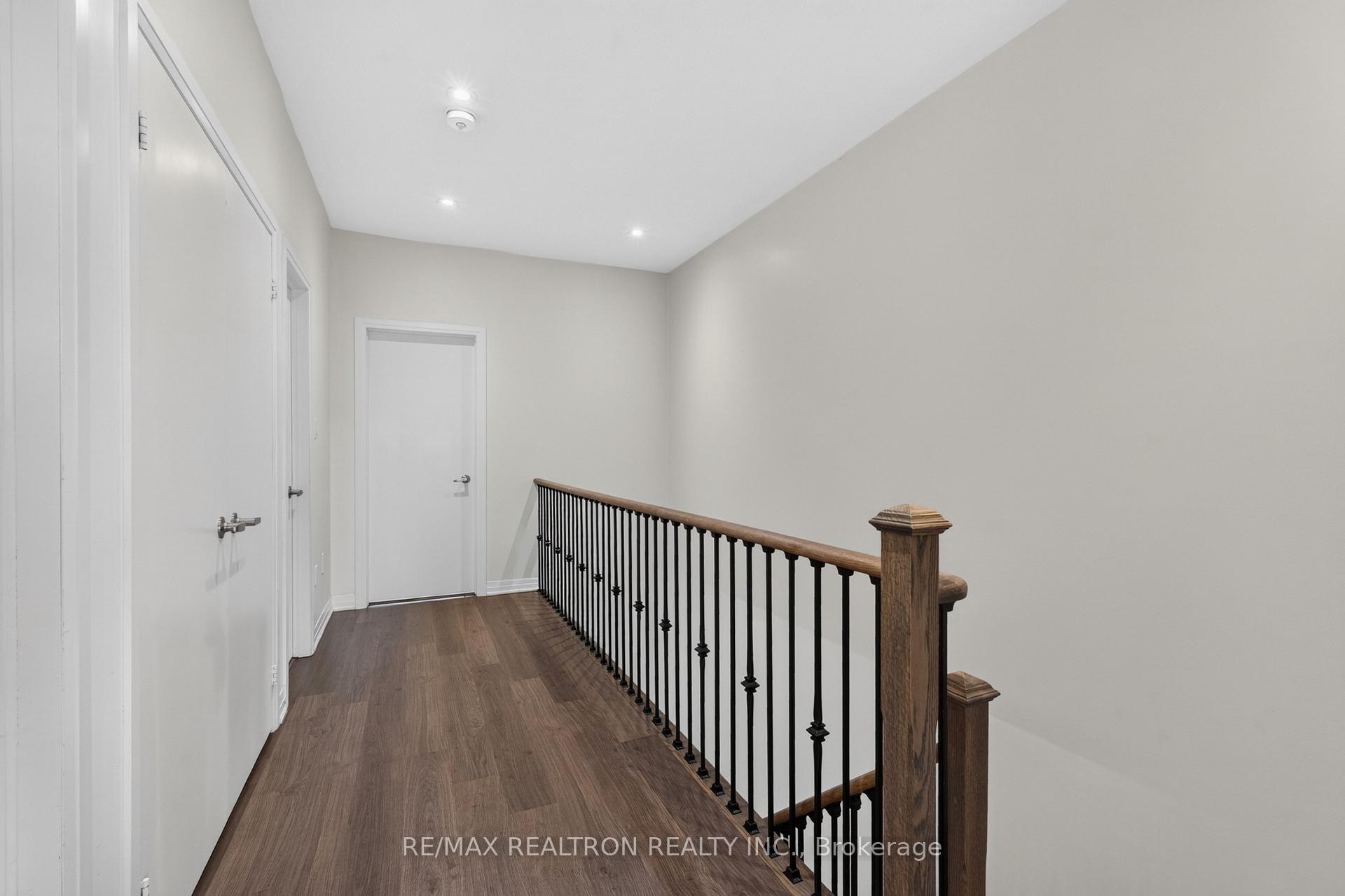Photo 38 of 209 Arianna Crescent, Vaughan, Patterson — HOMEH