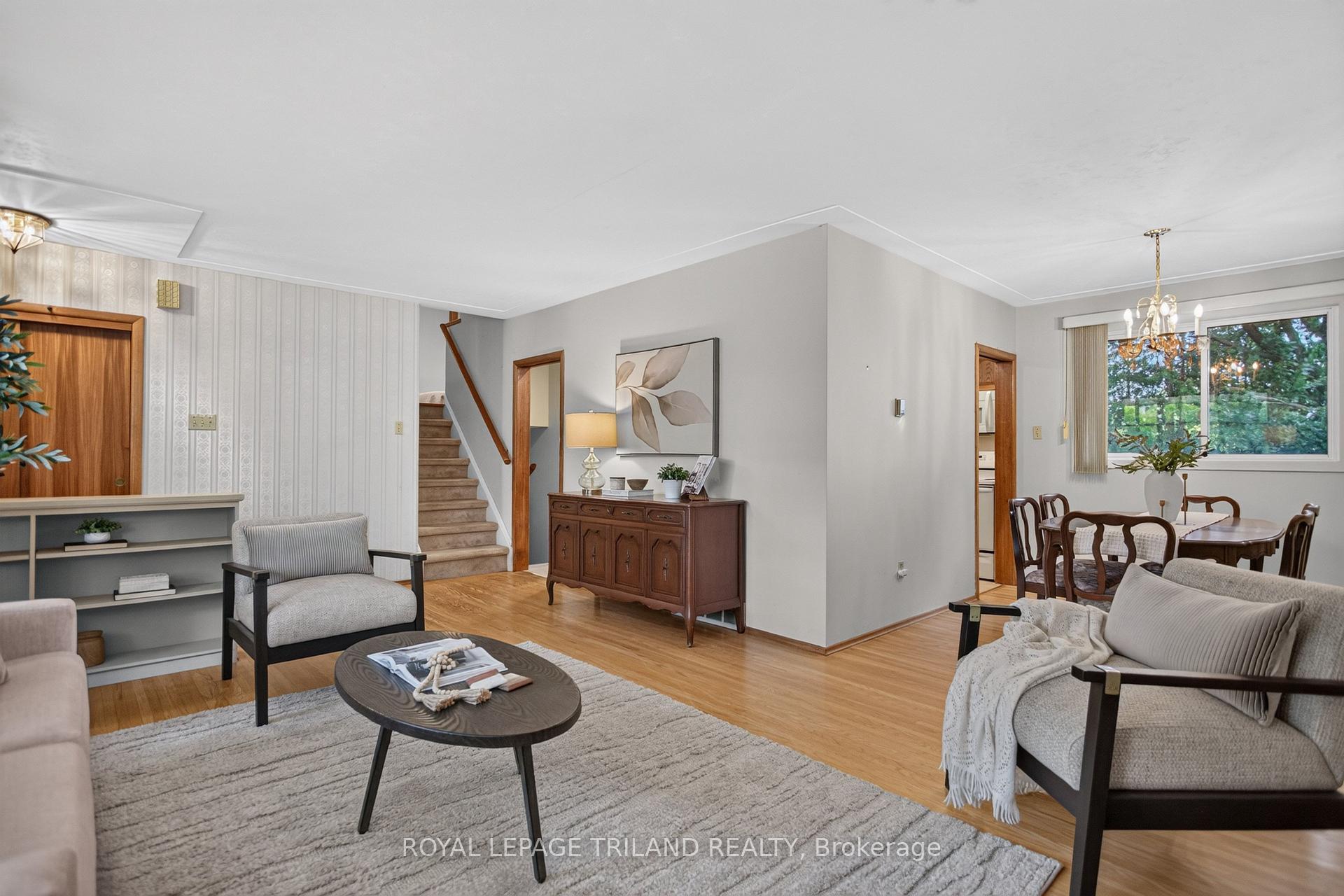 Photo 10 of 657 Viscount Road, London, South O — HOMEH